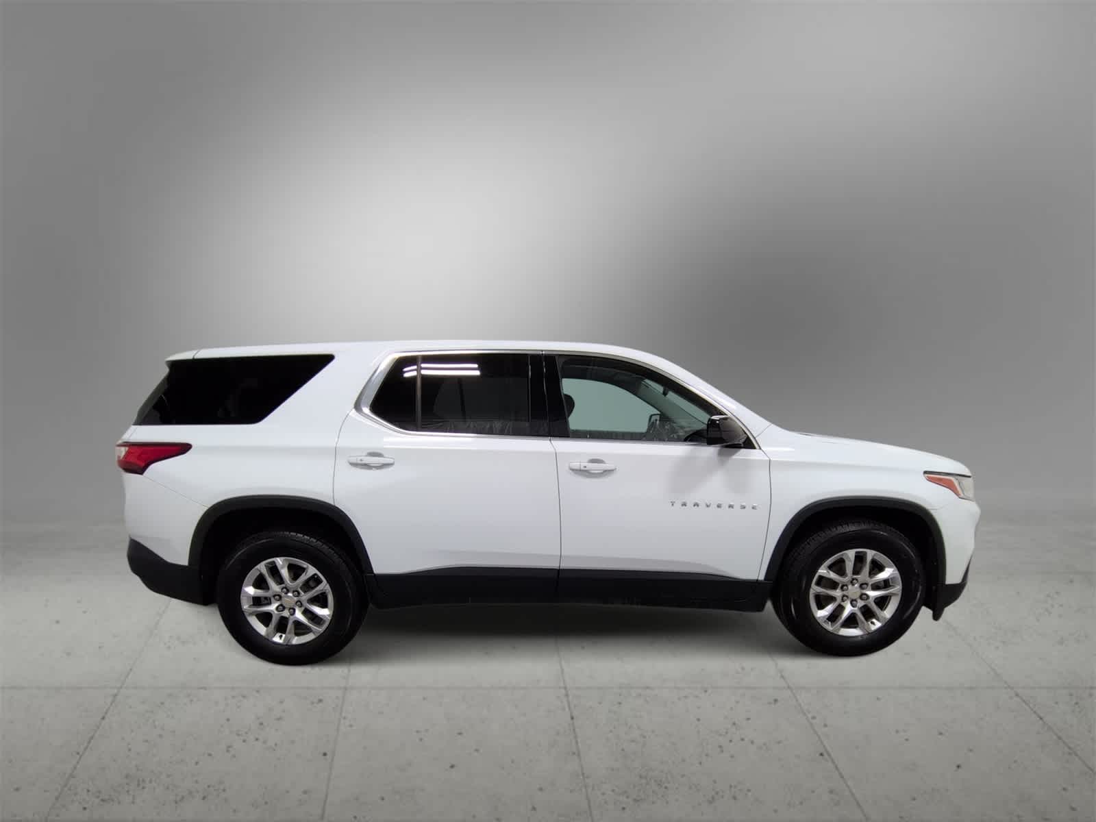 Thumbnail: 2019 Chevrolet Traverse - 15