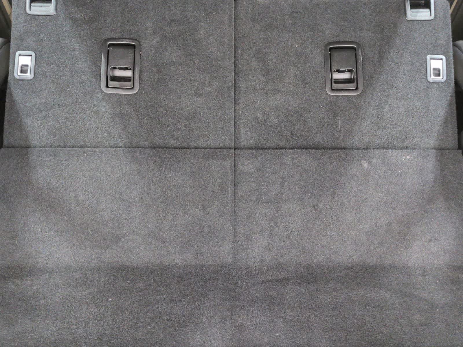 Thumbnail: 2015 Toyota 4Runner - 34