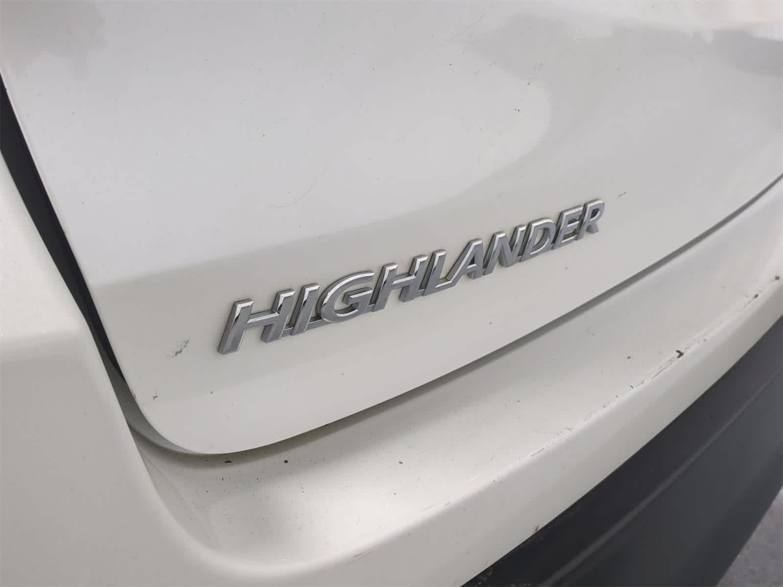 Thumbnail: 2016 Toyota Highlander - 13