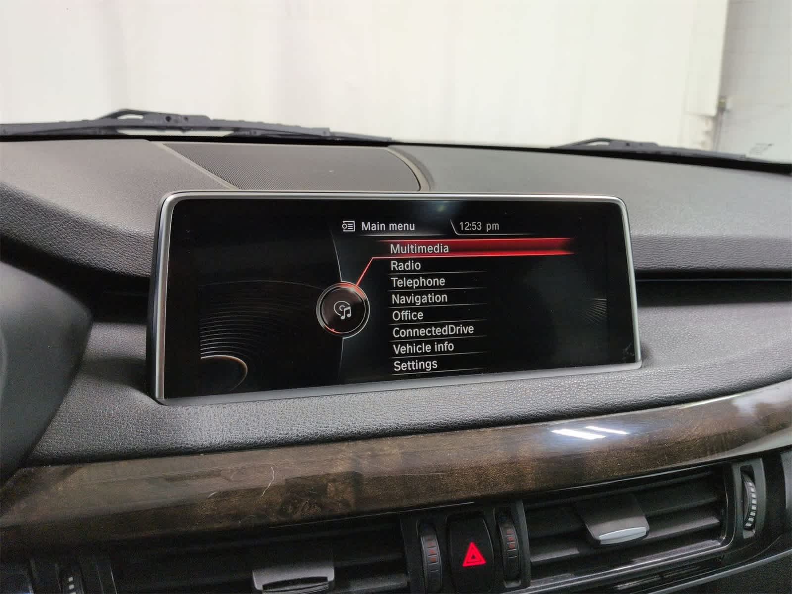 Thumbnail: 2016 BMW X5 - 30