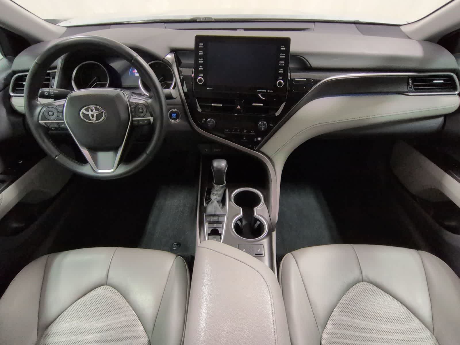 Thumbnail: 2022 Toyota Camry - 16