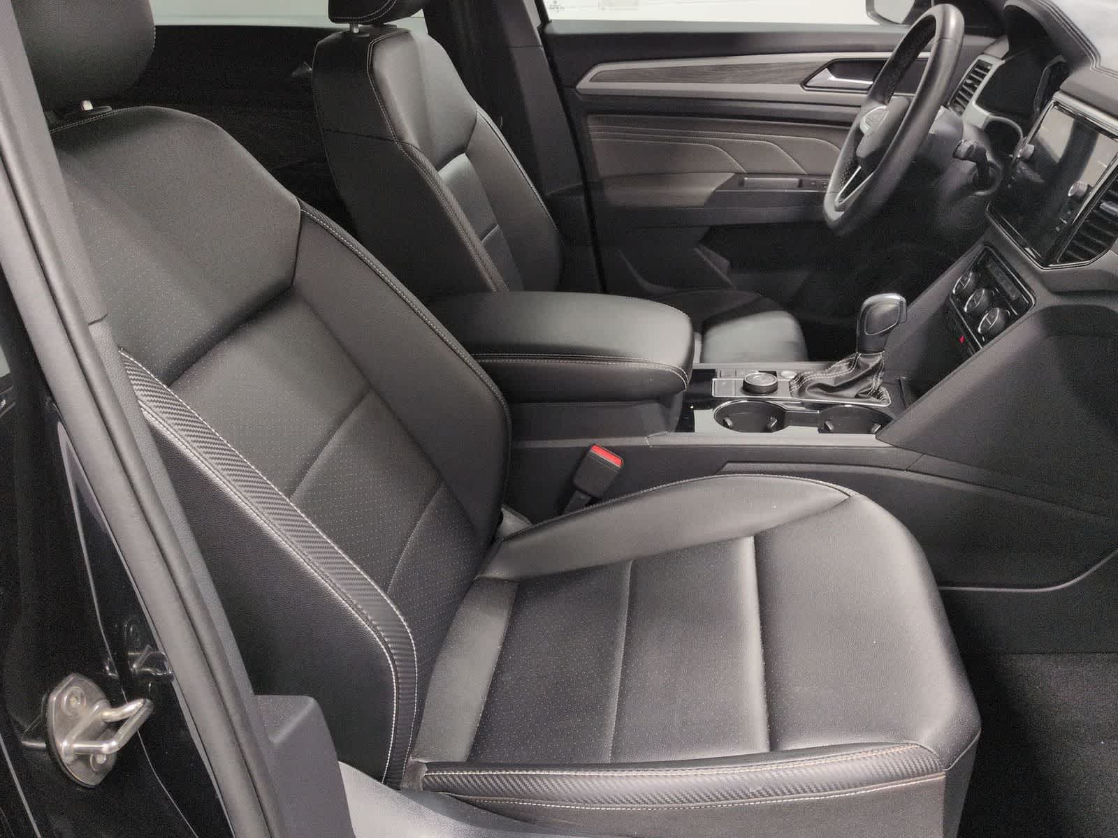 Thumbnail: 2023 Volkswagen Atlas - 22