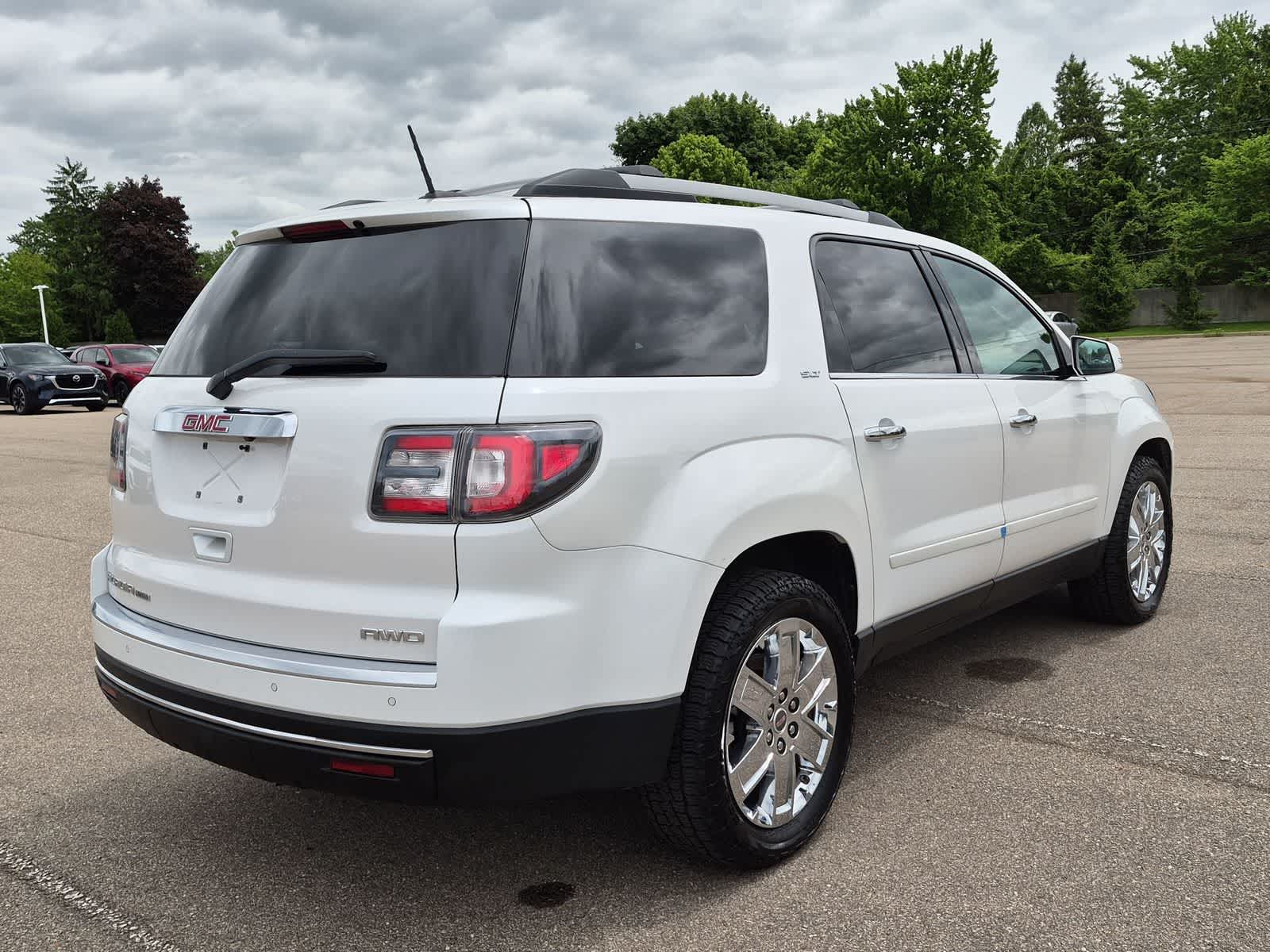 Thumbnail: 2017 GMC Acadia - 14