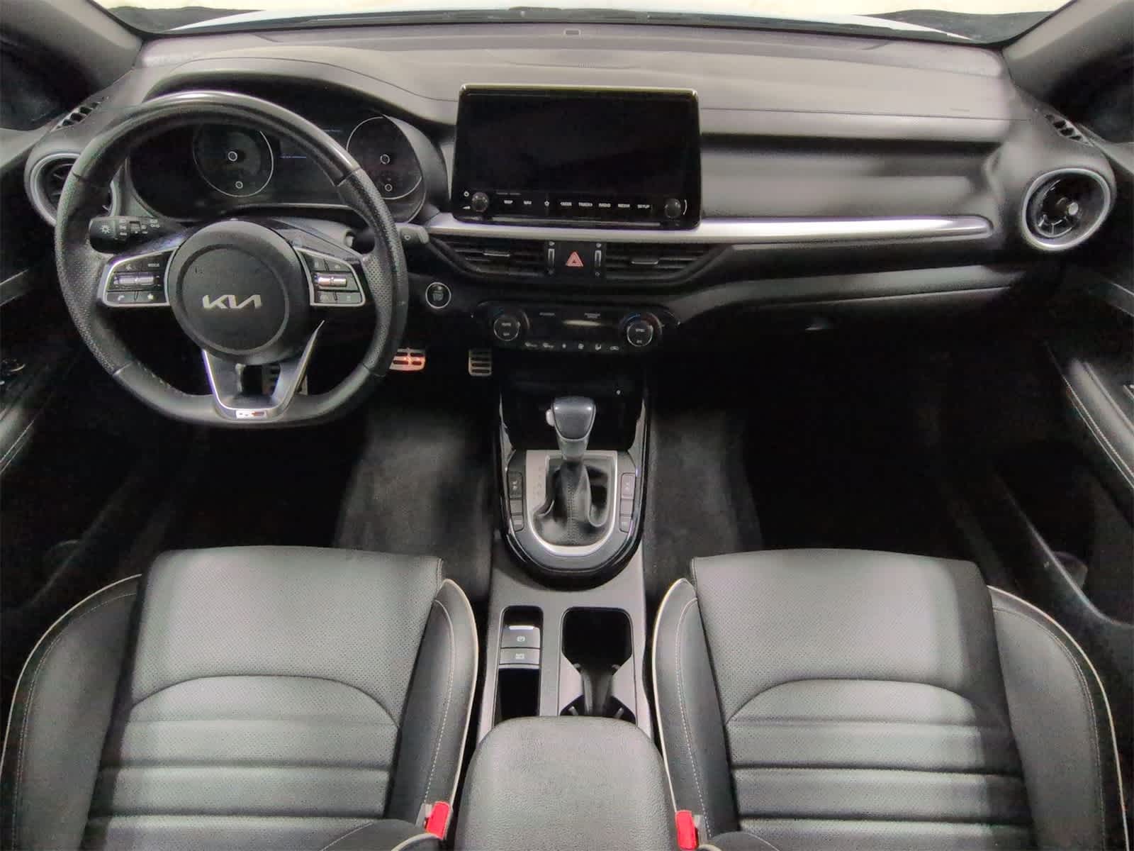 Thumbnail: 2023 Kia Forte - 16