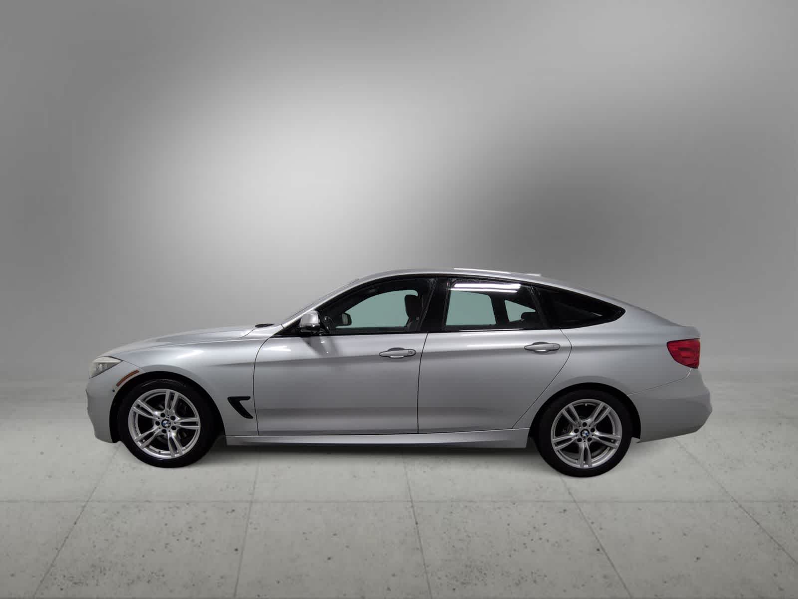 Thumbnail: 2016 BMW 3 Series - 5