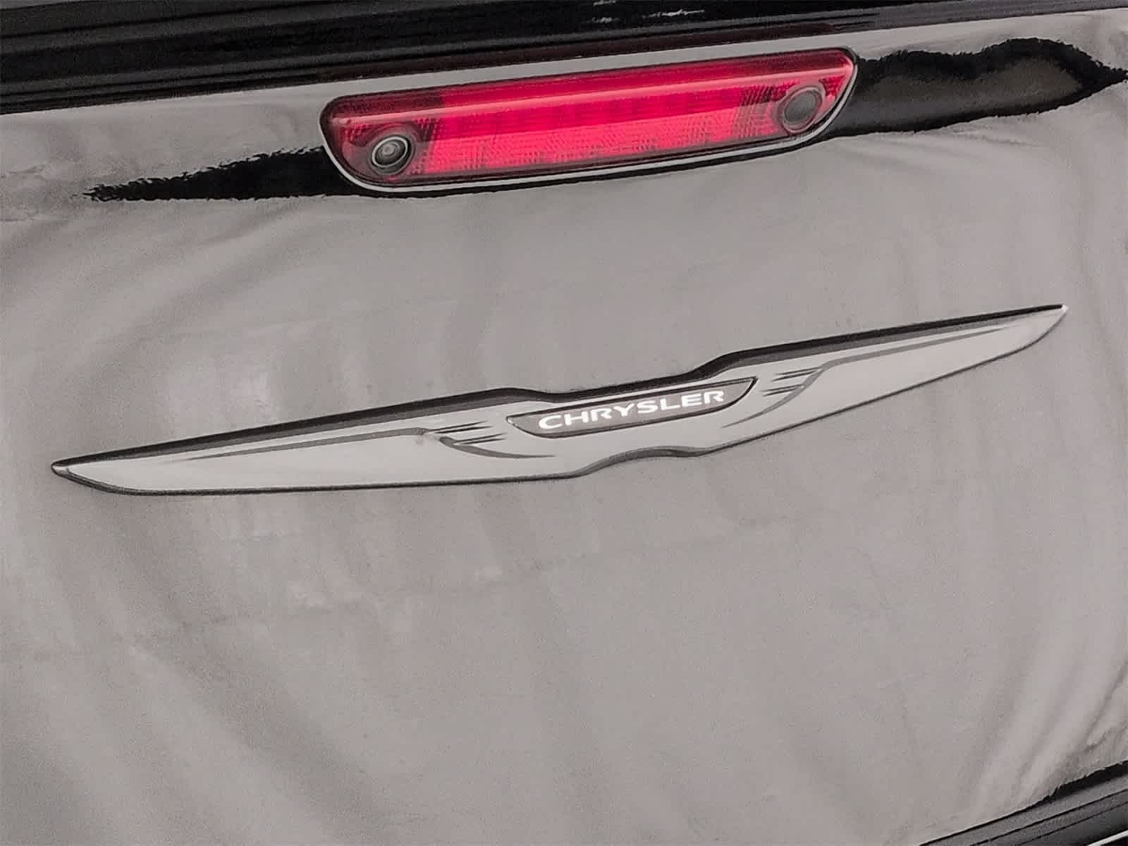 Thumbnail: 2023 Chrysler 300 - 12