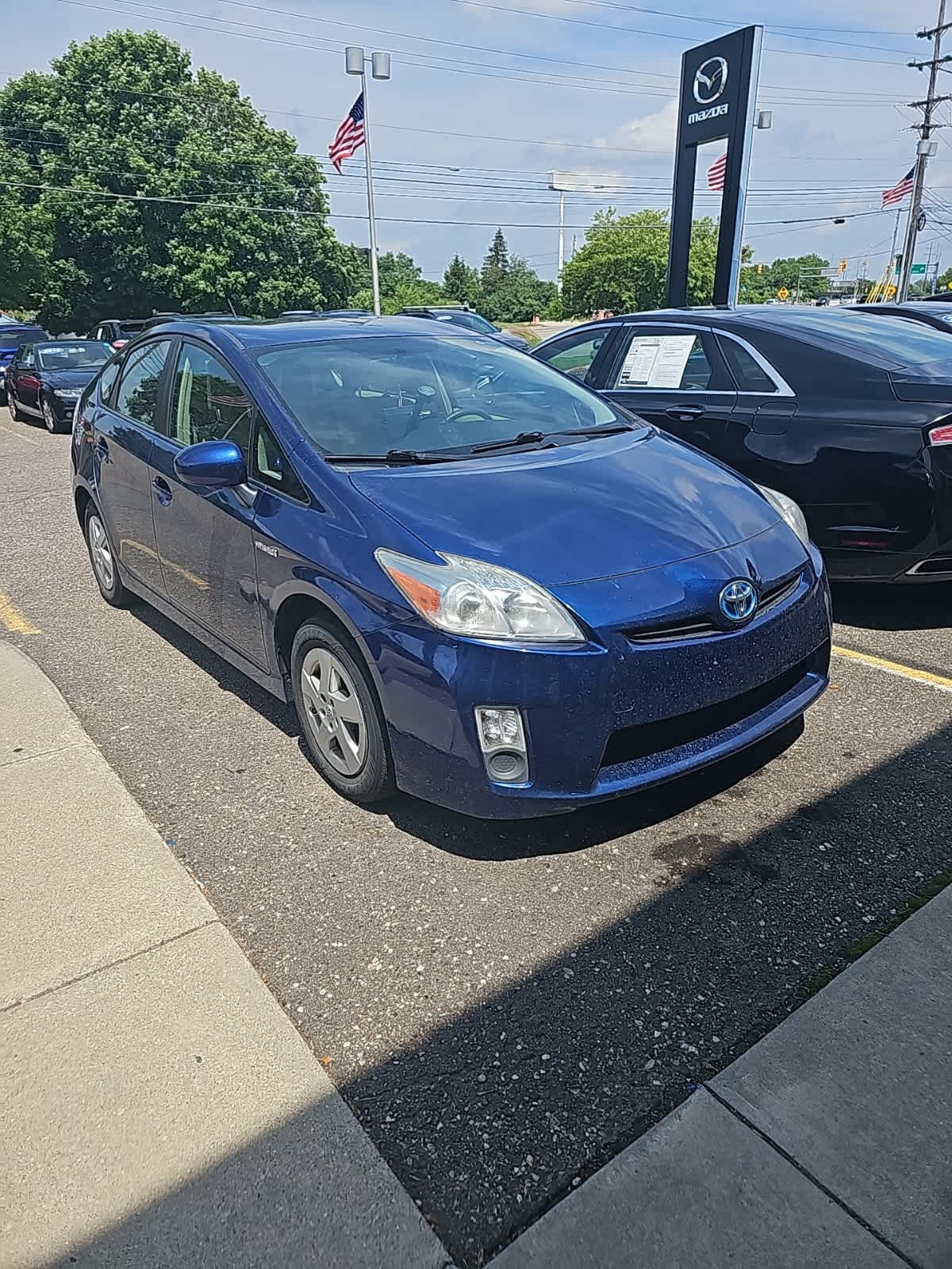 Thumbnail: 2011 Toyota Prius - 1
