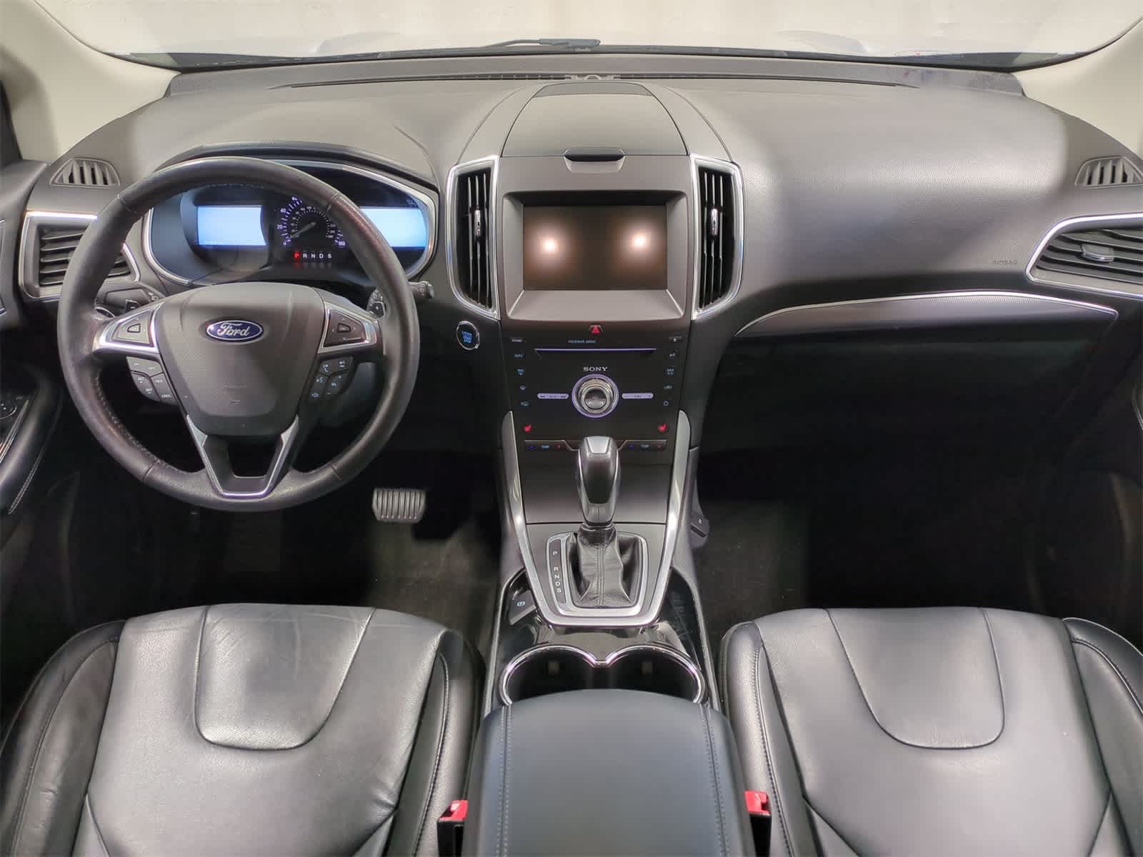 2018 Ford Edge Titanium 16