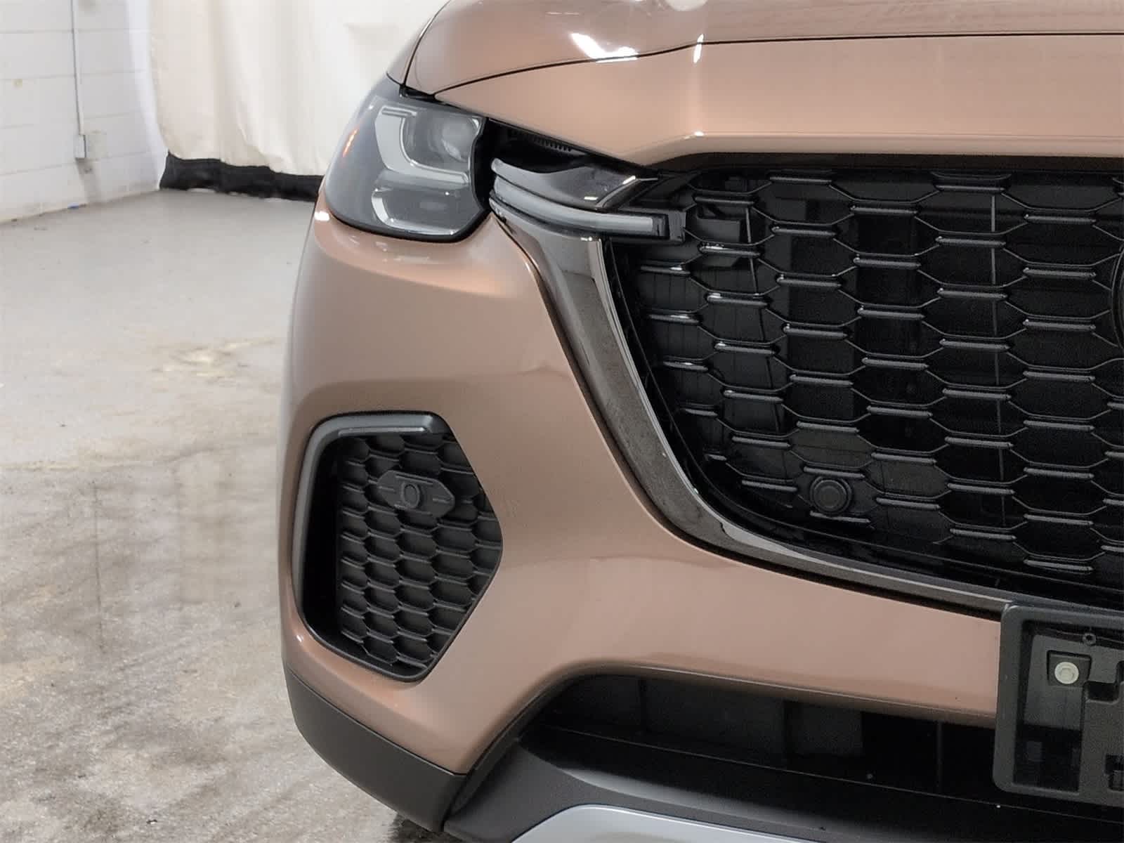 Thumbnail: 2025 Mazda CX-70 - 16