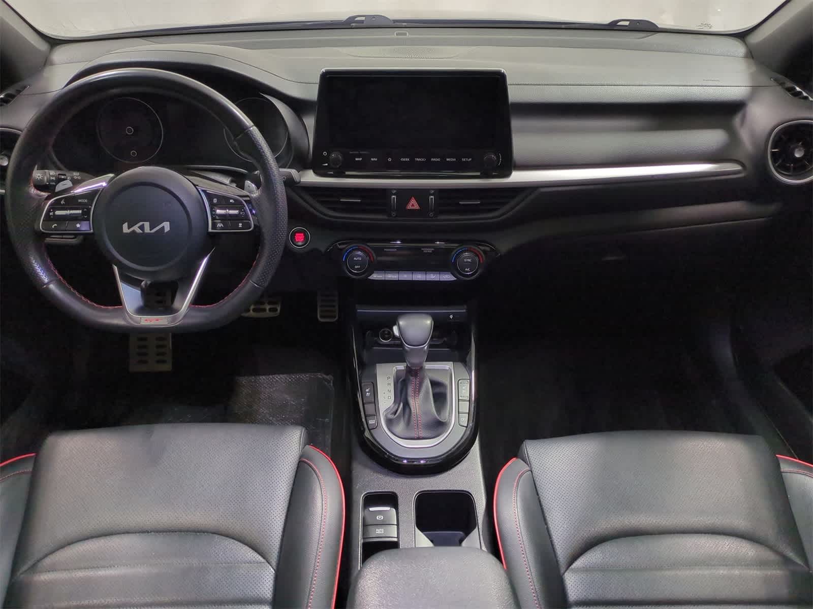 Thumbnail: 2022 Kia Forte - 15