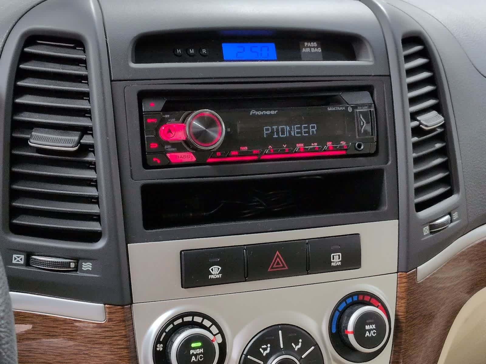 Thumbnail: 2007 Hyundai Santa Fe - 25