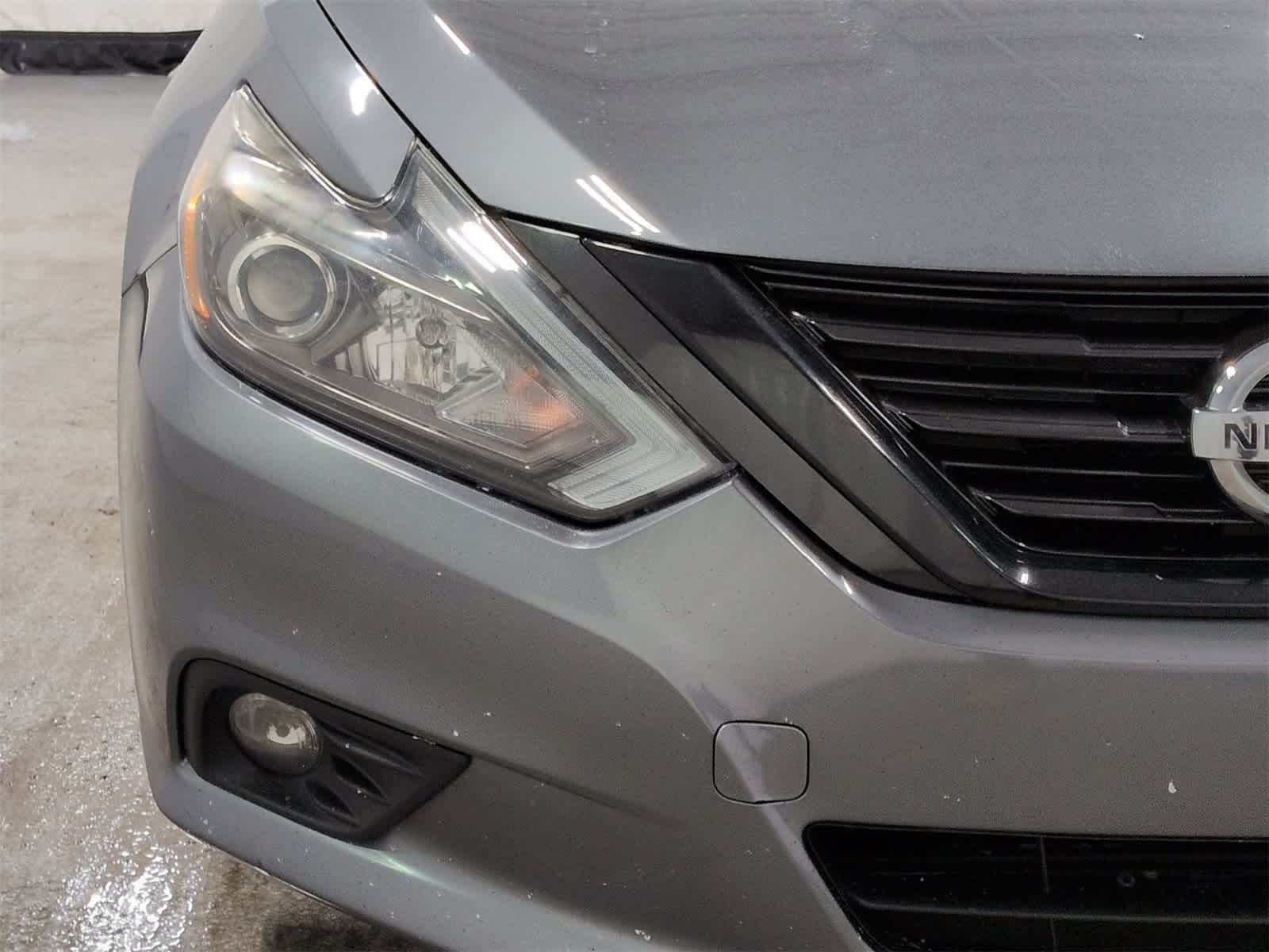 Thumbnail: 2018 Nissan Altima - 11