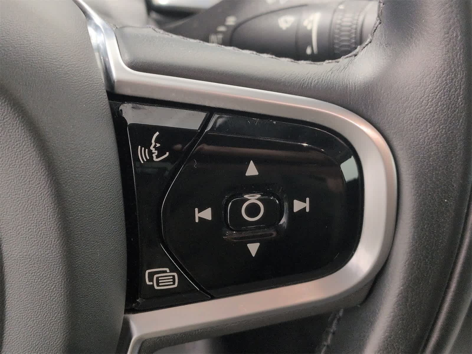 Thumbnail: 2021 Volvo S60 - 27