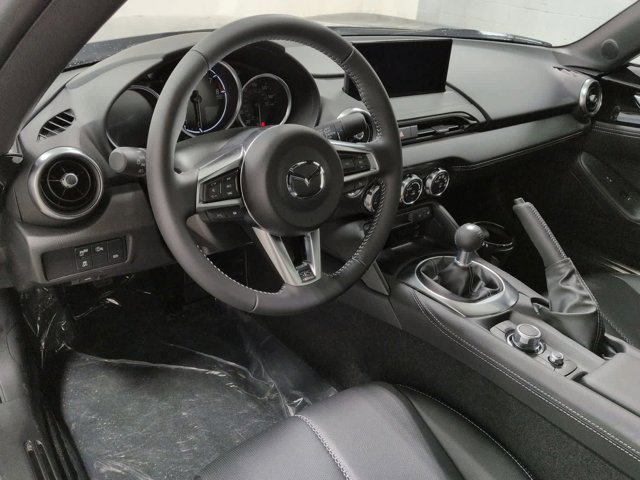 Thumbnail: 2026 Mazda MX-5 Miata - 10
