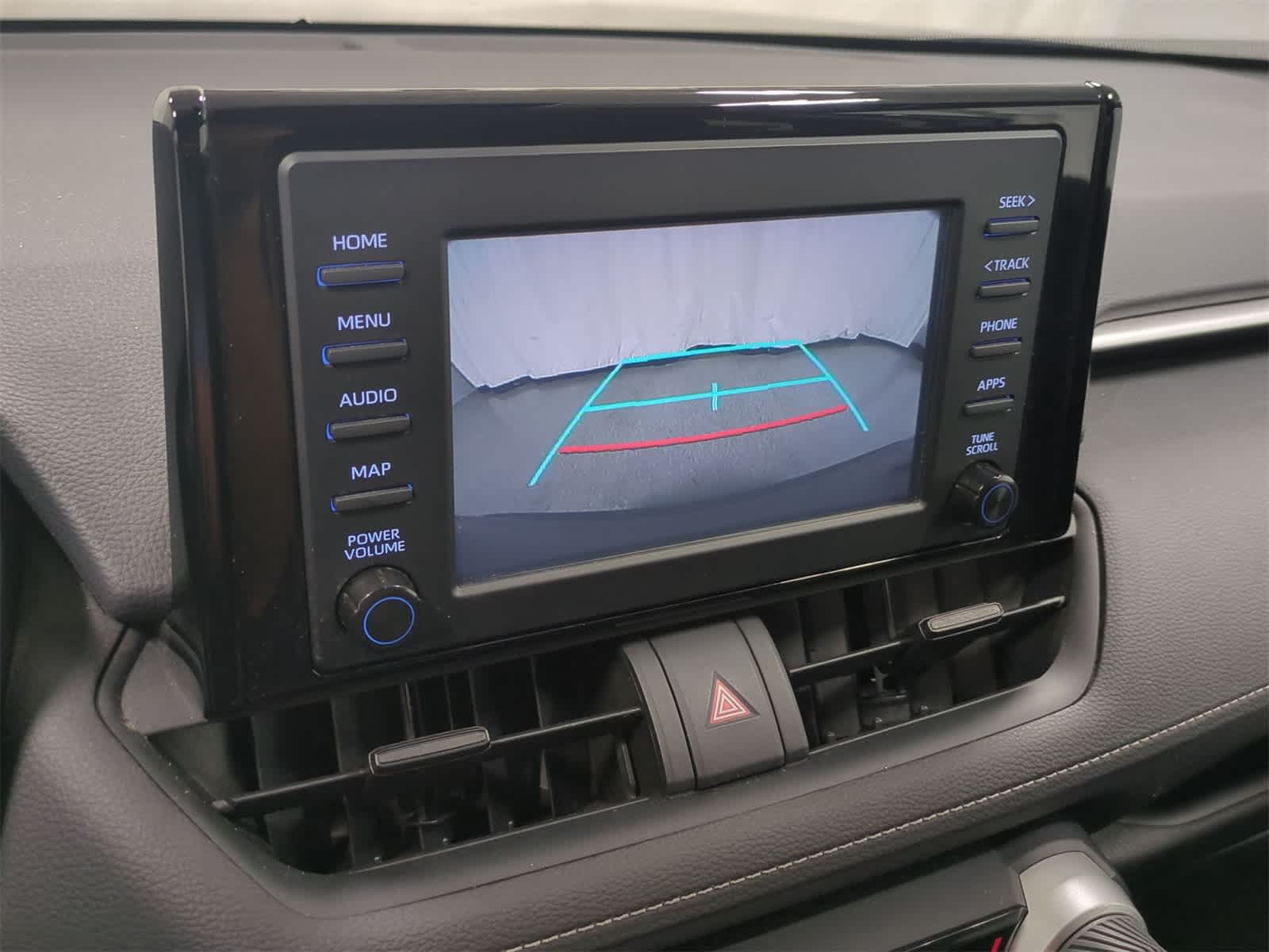 Thumbnail: 2019 Toyota RAV4 - 28