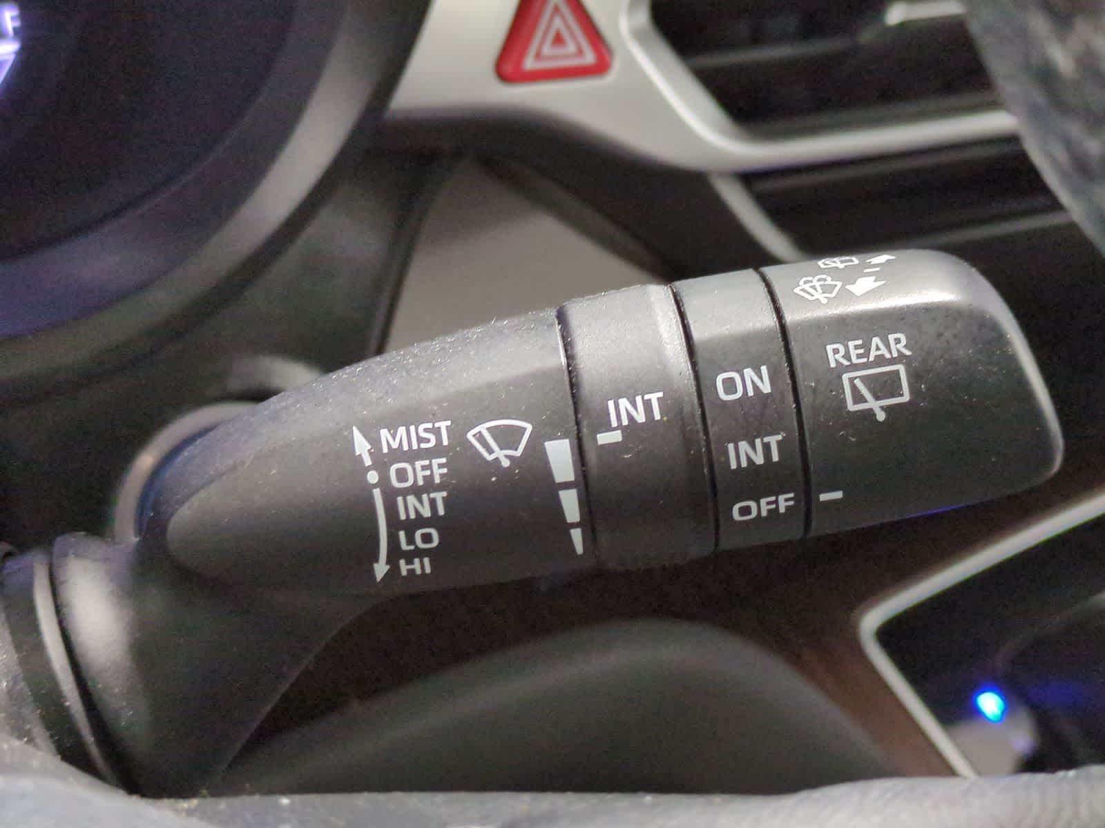 Thumbnail: 2021 Toyota Sienna - 35