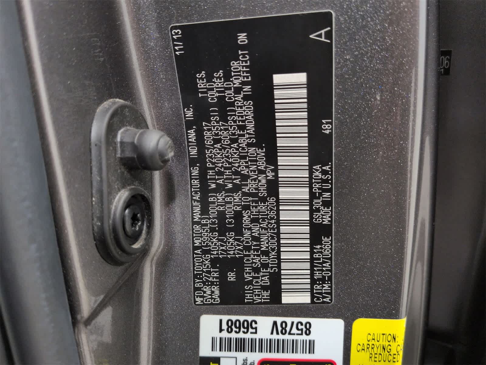 Thumbnail: 2014 Toyota Sienna - 37