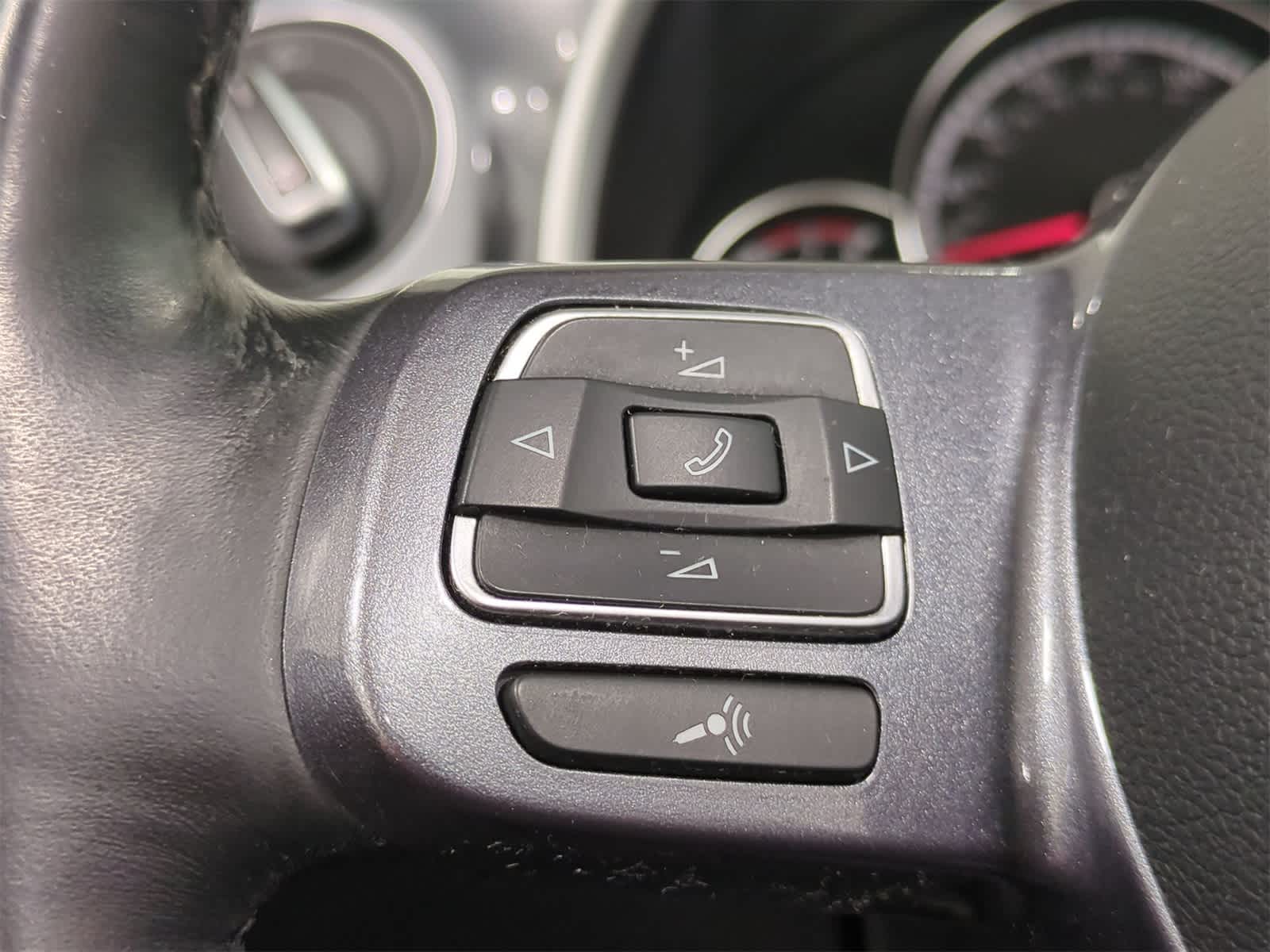 Thumbnail: 2014 Volkswagen Beetle - 27