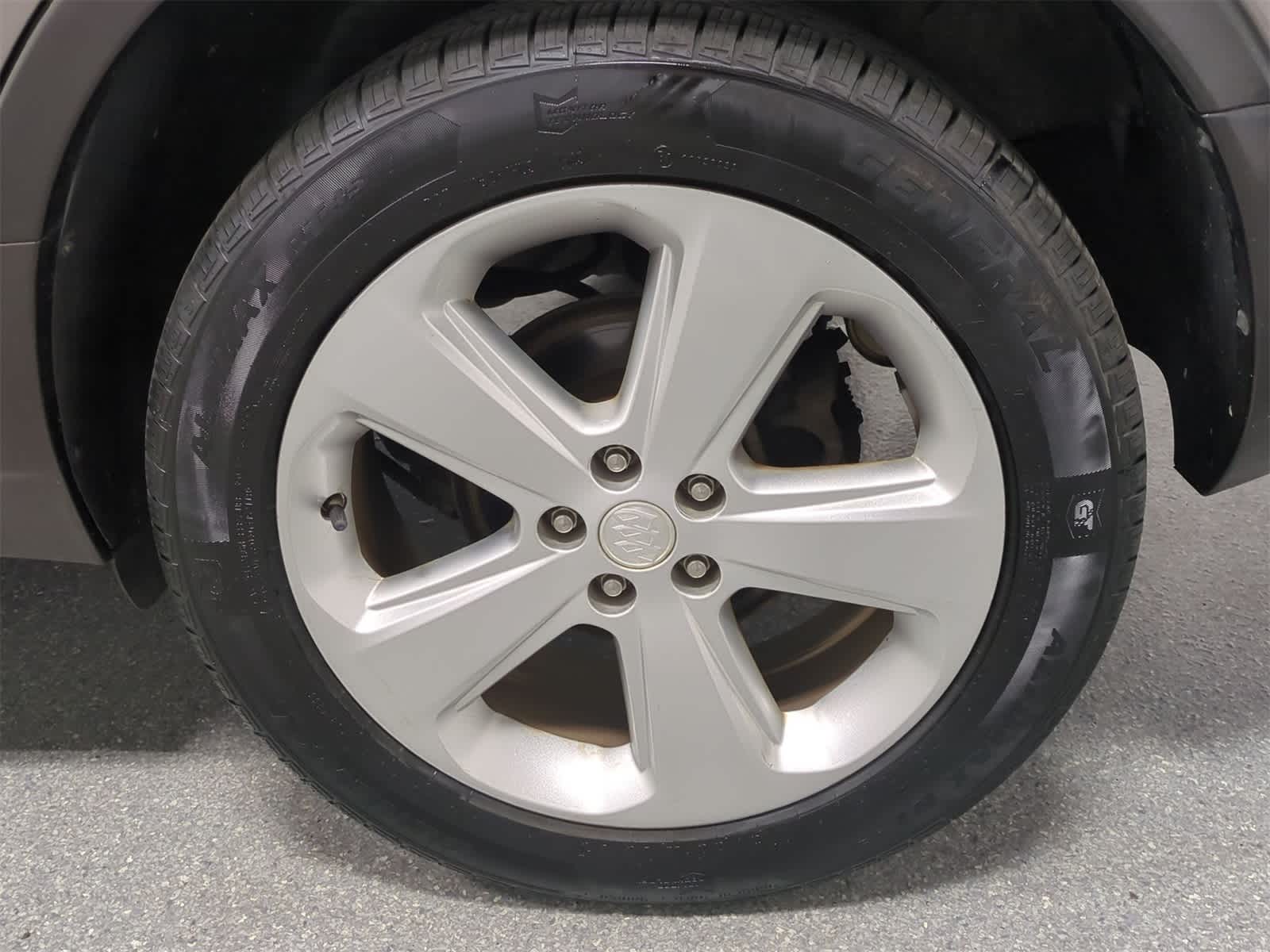 Thumbnail: 2015 Buick Encore - 14