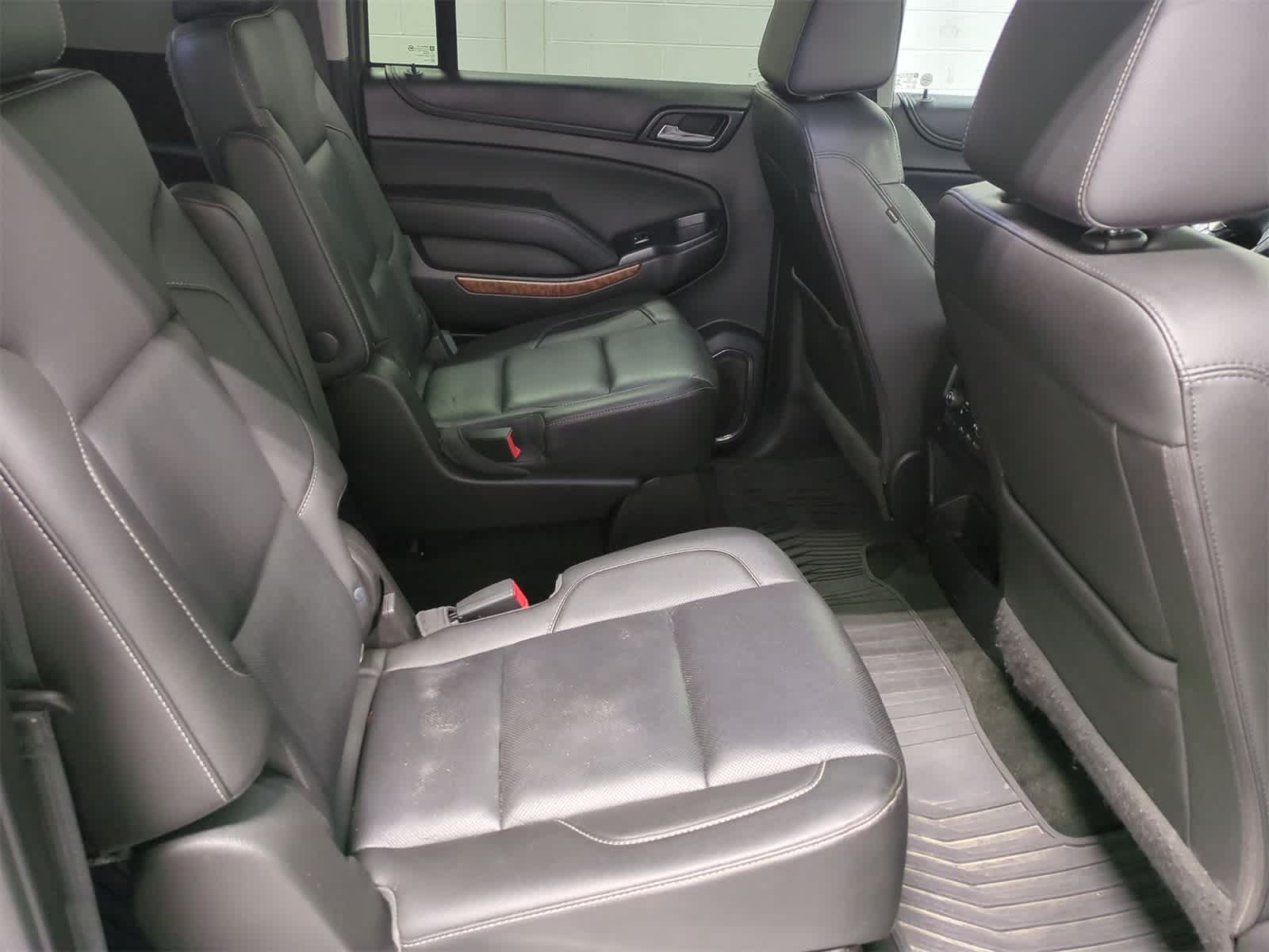 Thumbnail: 2018 Chevrolet Suburban - 21