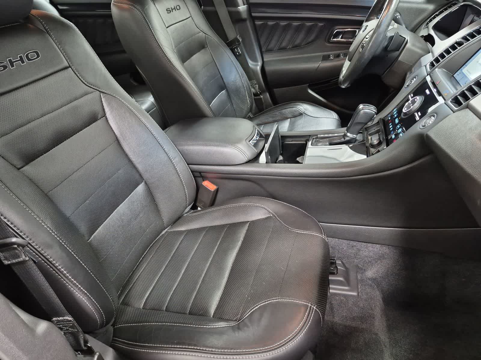 Thumbnail: 2018 Ford Taurus - 23
