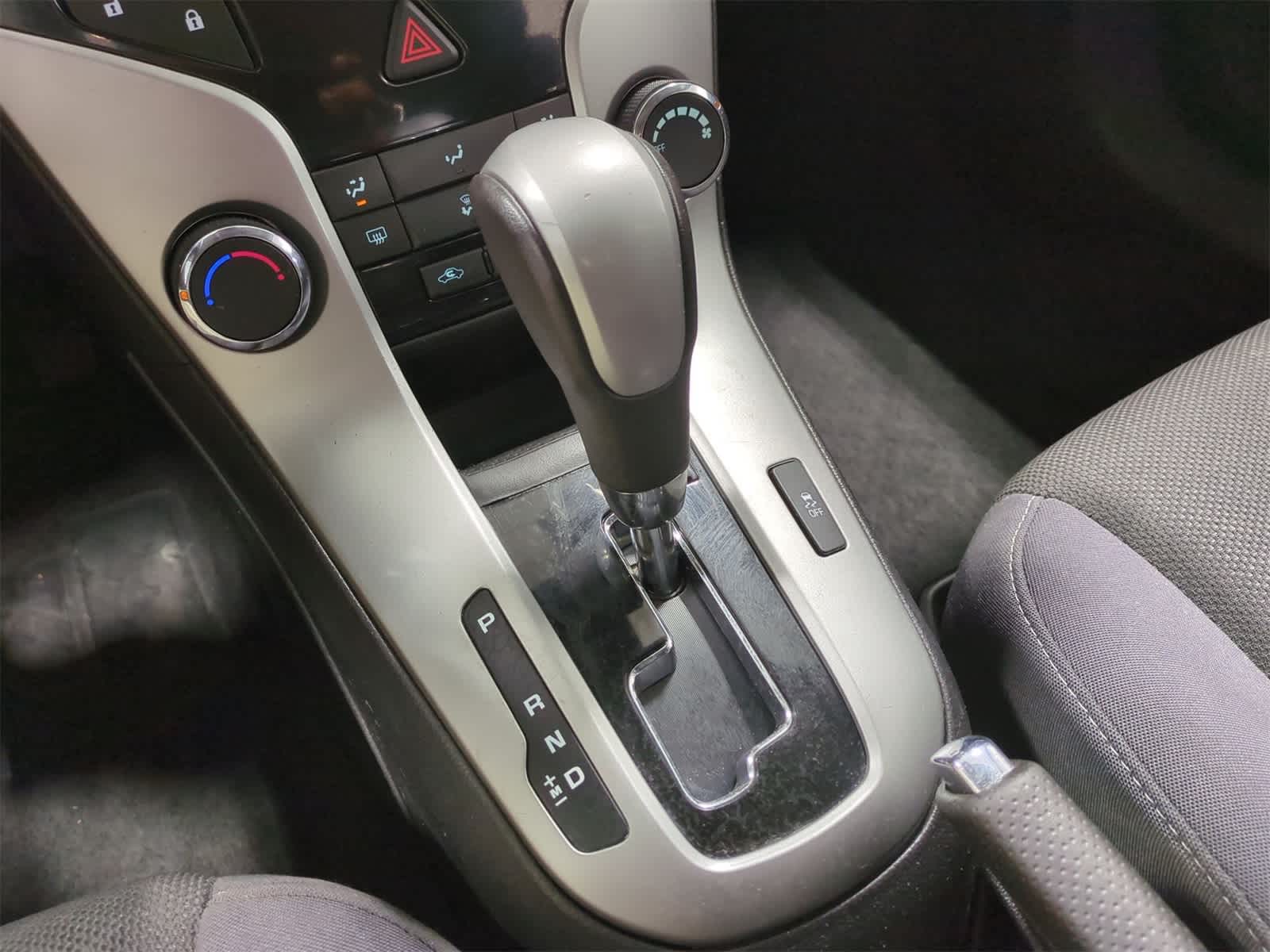 Thumbnail: 2014 Chevrolet Cruze - 30