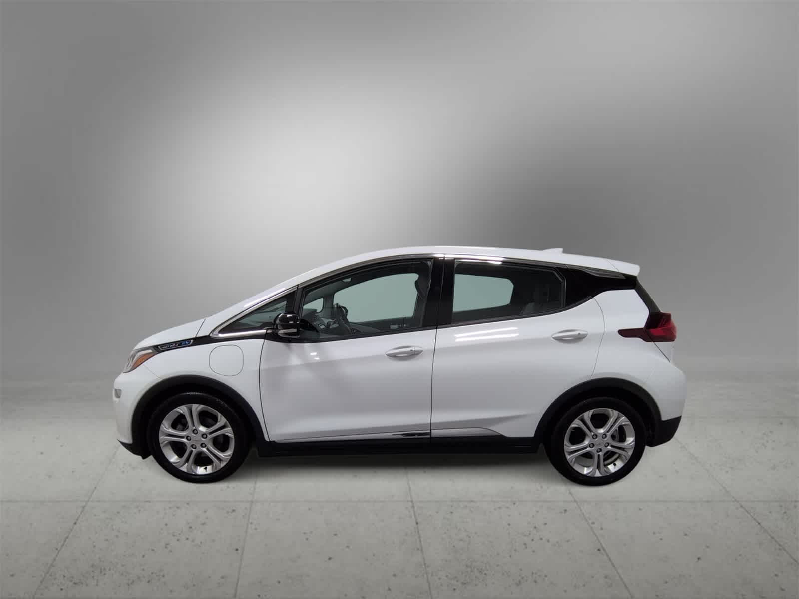 Thumbnail: 2017 Chevrolet Bolt EV - 5