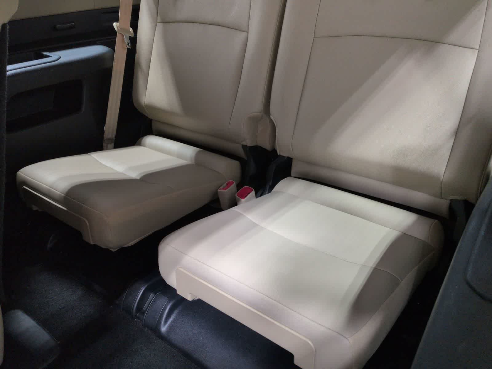 Thumbnail: 2015 Toyota 4Runner - 37