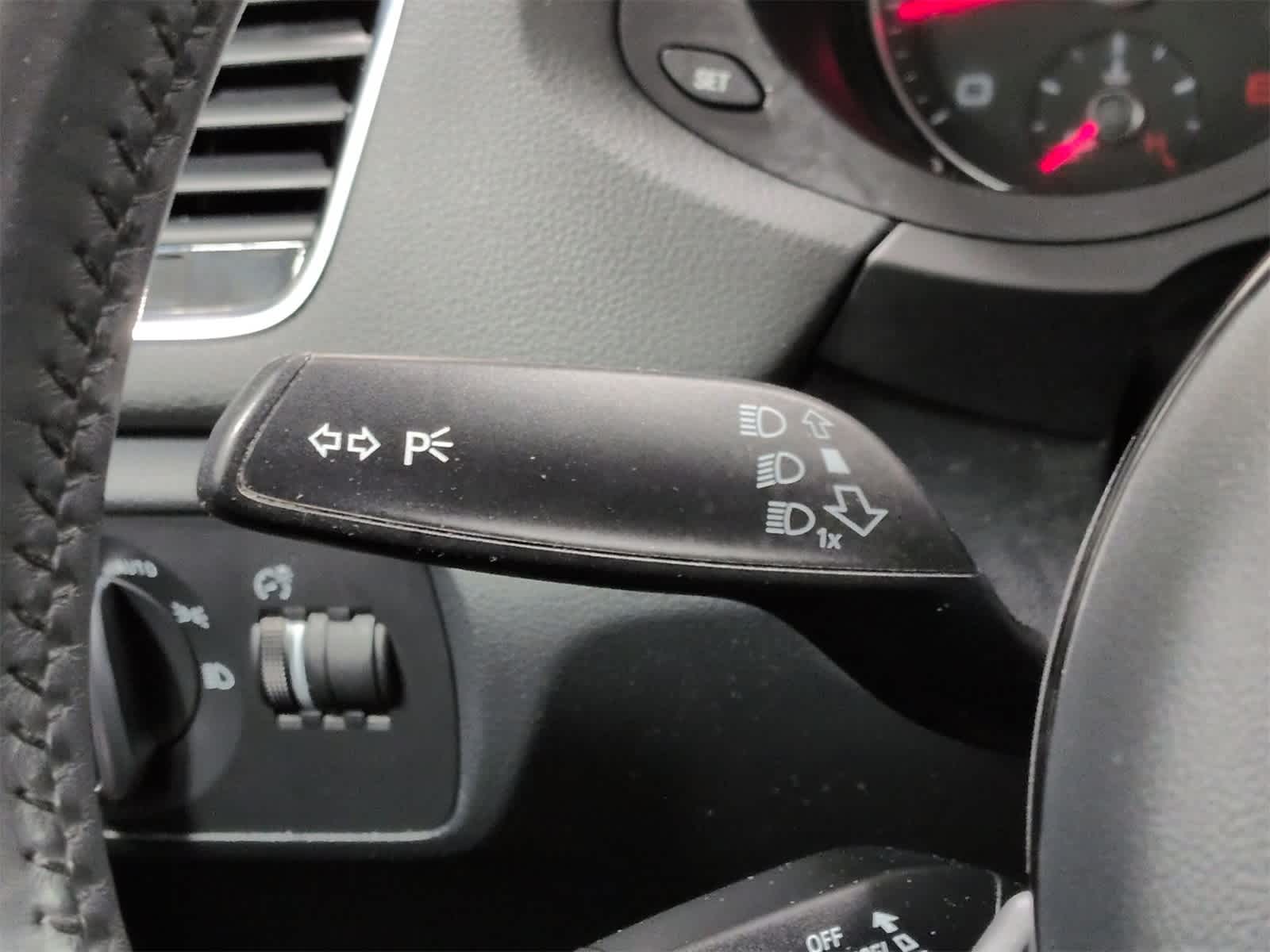 Thumbnail: 2016 Audi Q3 - 28