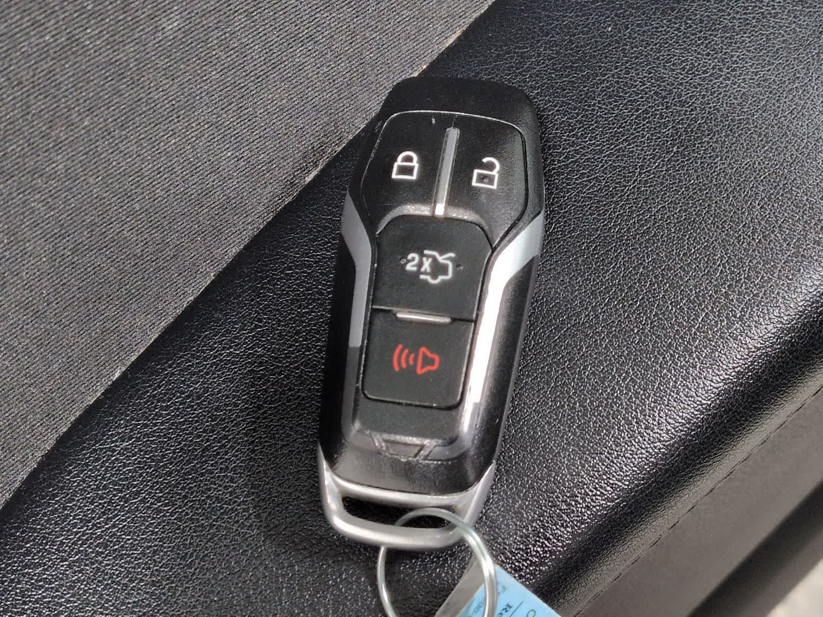 Thumbnail: 2017 Ford Edge - 34