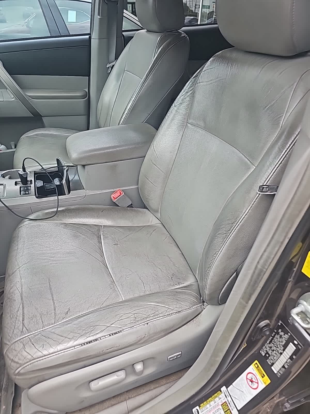 Thumbnail: 2010 Toyota Highlander - 7