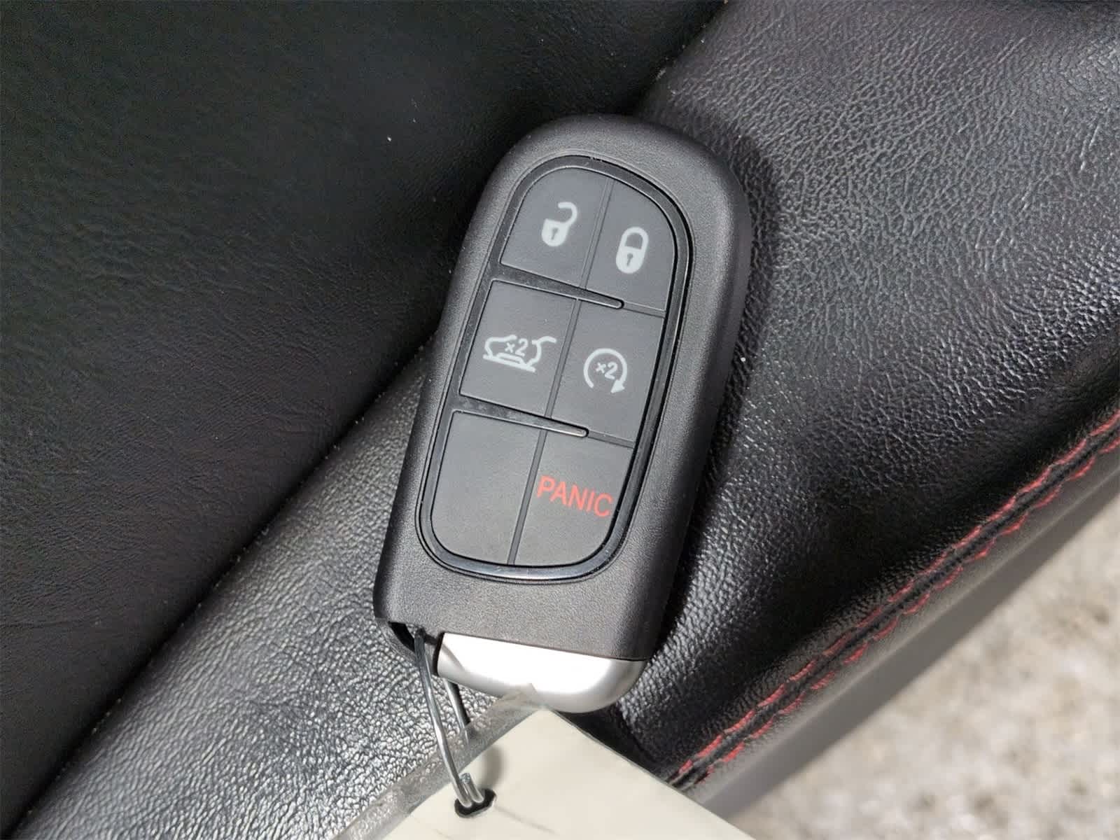 Thumbnail: 2019 Jeep Cherokee - 36