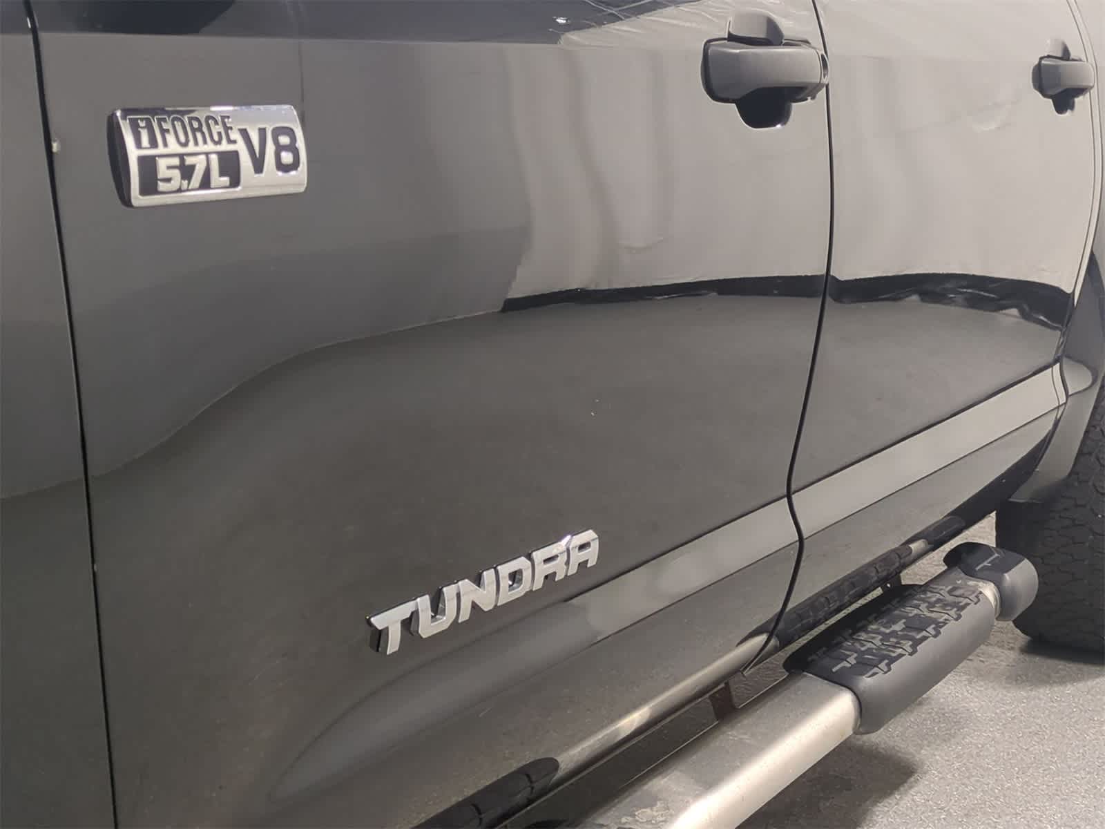 Thumbnail: 2019 Toyota Tundra - 13