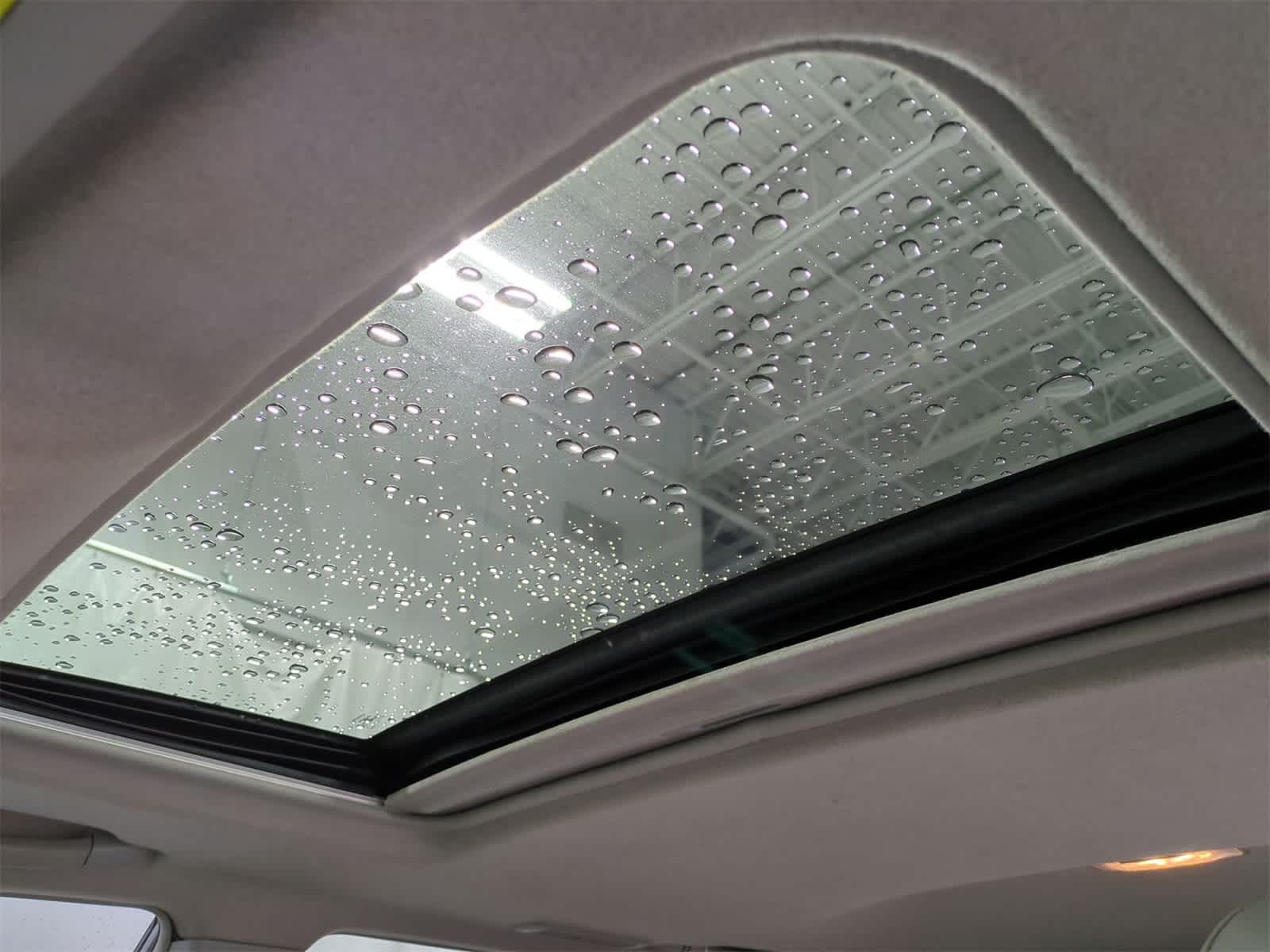 Thumbnail: 2010 Toyota Highlander - 20