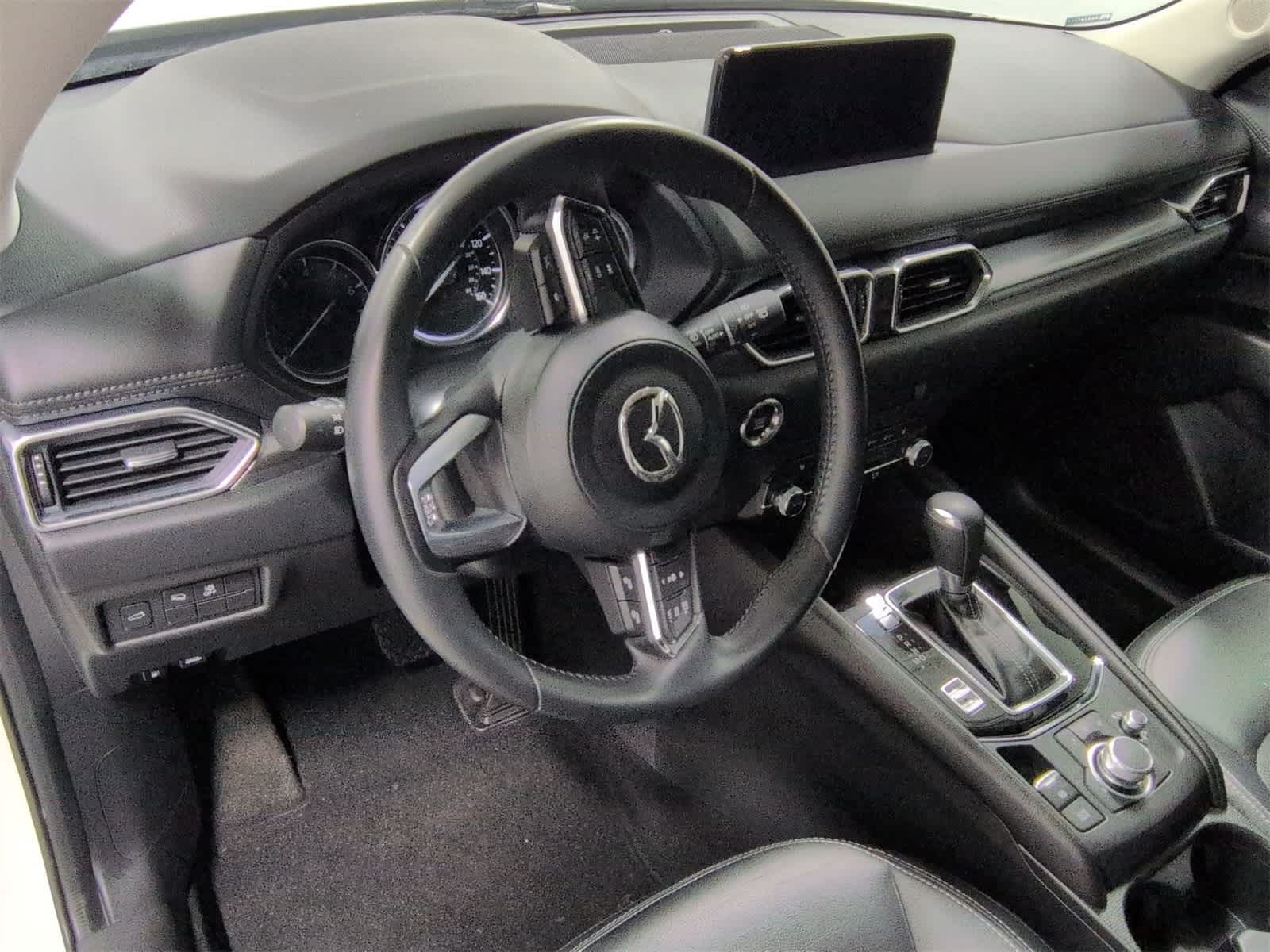 2024 Mazda CX-5 2.5 S Preferred photo 2