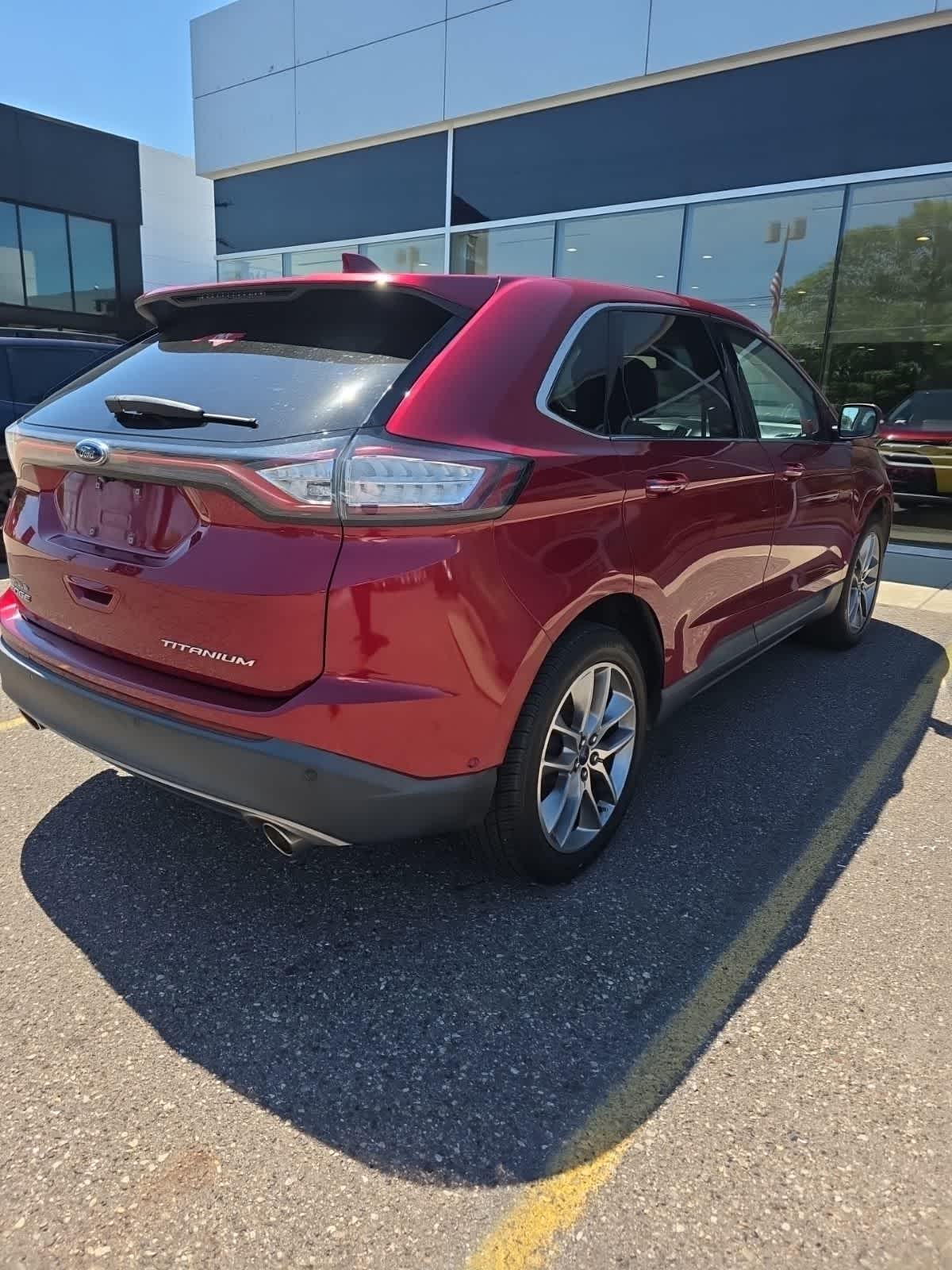 Thumbnail: 2017 Ford Edge - 4