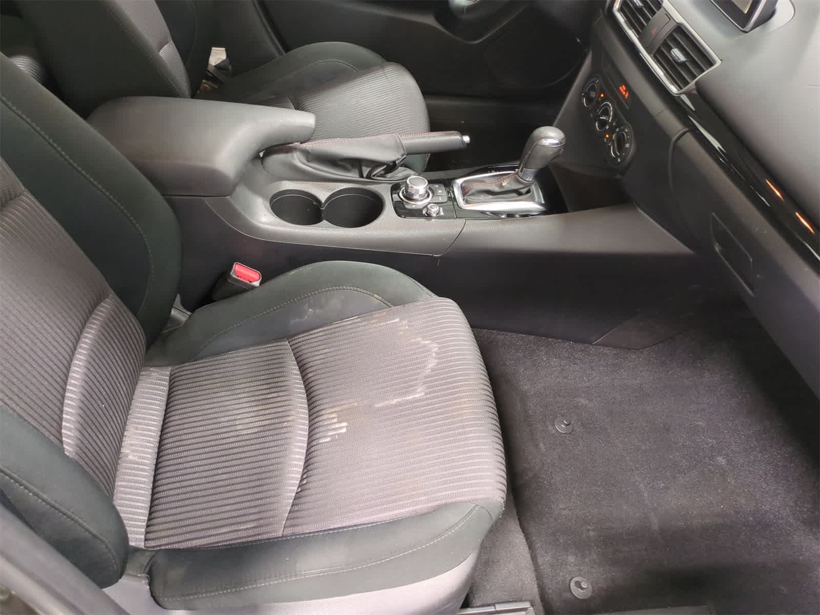 Thumbnail: 2016 Mazda Mazda3 - 24