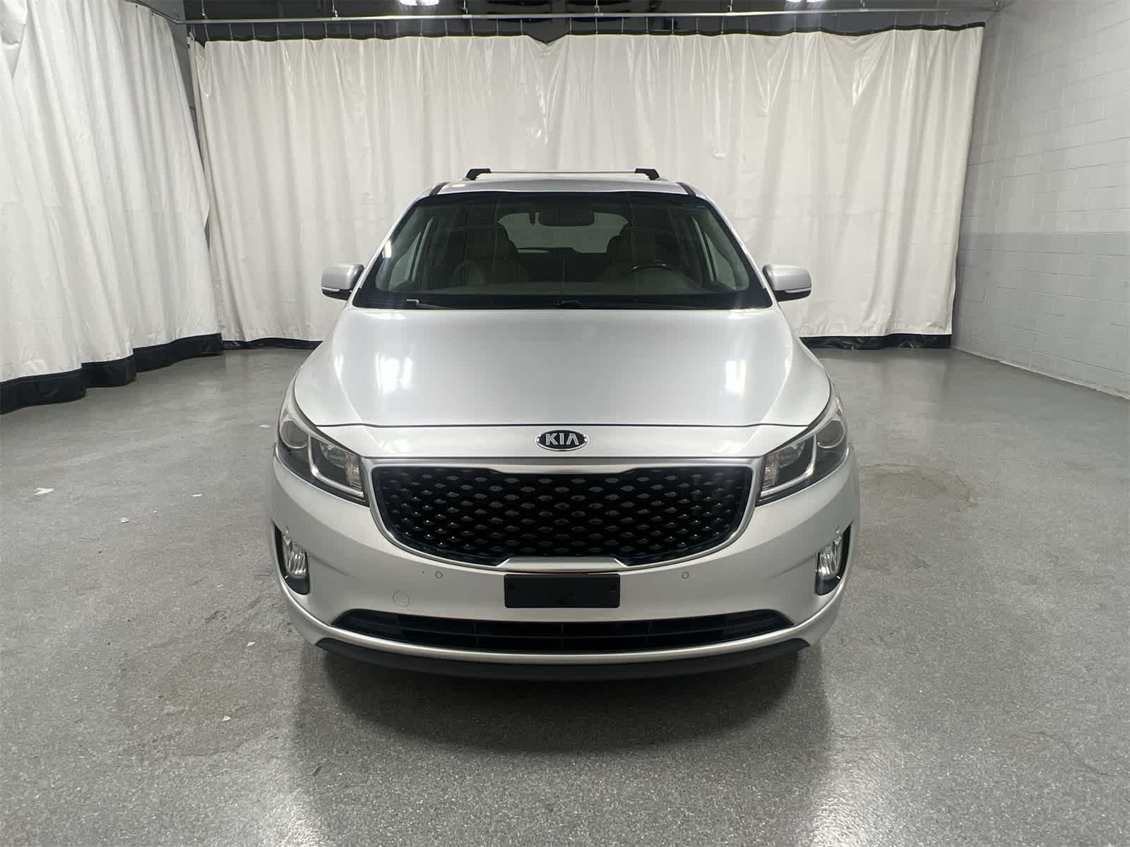 Thumbnail: 2017 Kia Sedona - 3