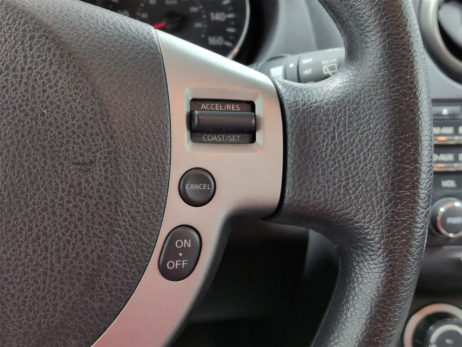Thumbnail: 2013 Nissan Rogue - 25