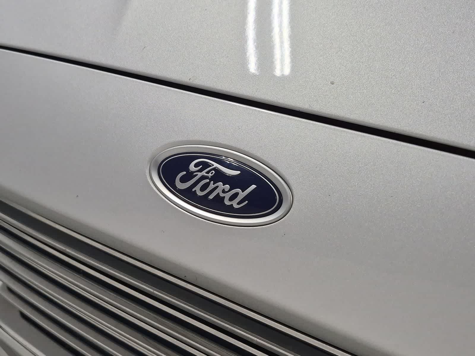 Thumbnail: 2016 Ford Fusion - 11