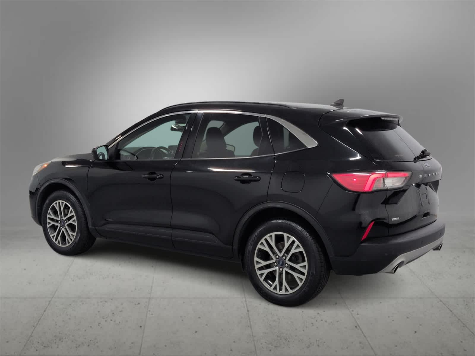 Thumbnail: 2020 Ford Escape - 6