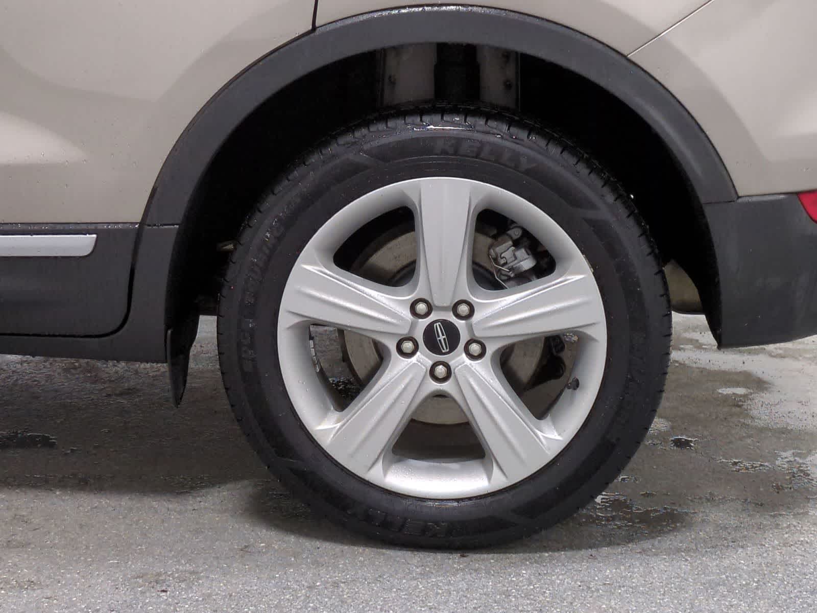 Thumbnail: 2018 Lincoln MKC - 20