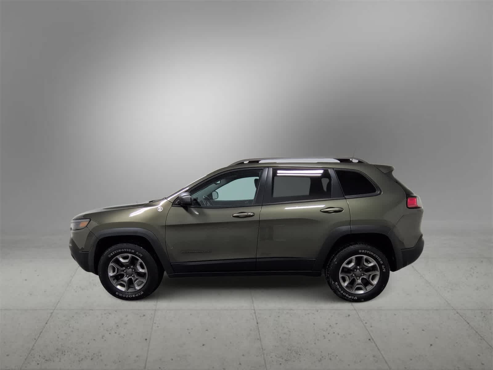 Thumbnail: 2019 Jeep Cherokee - 5