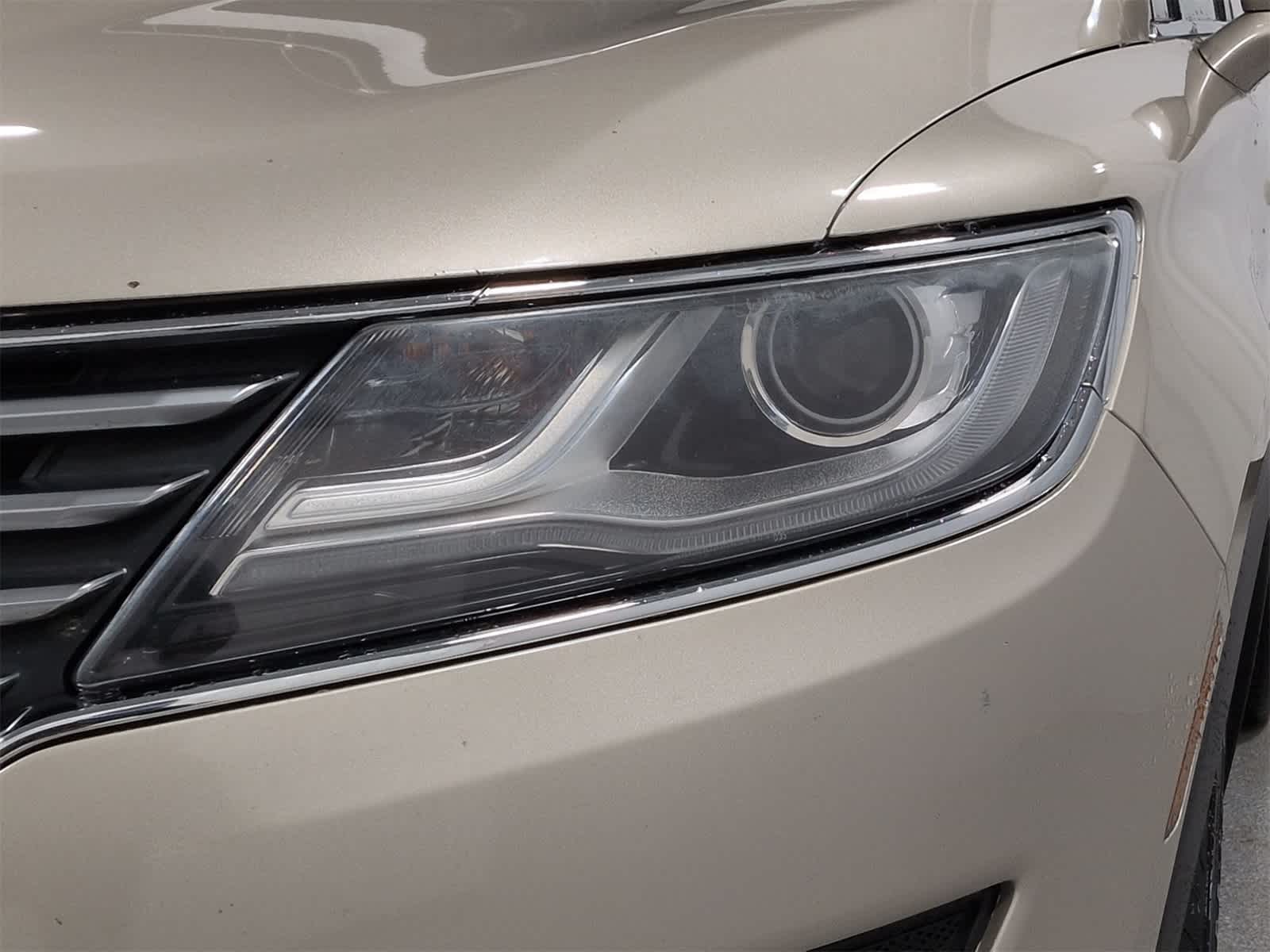 Thumbnail: 2017 Lincoln MKC - 11