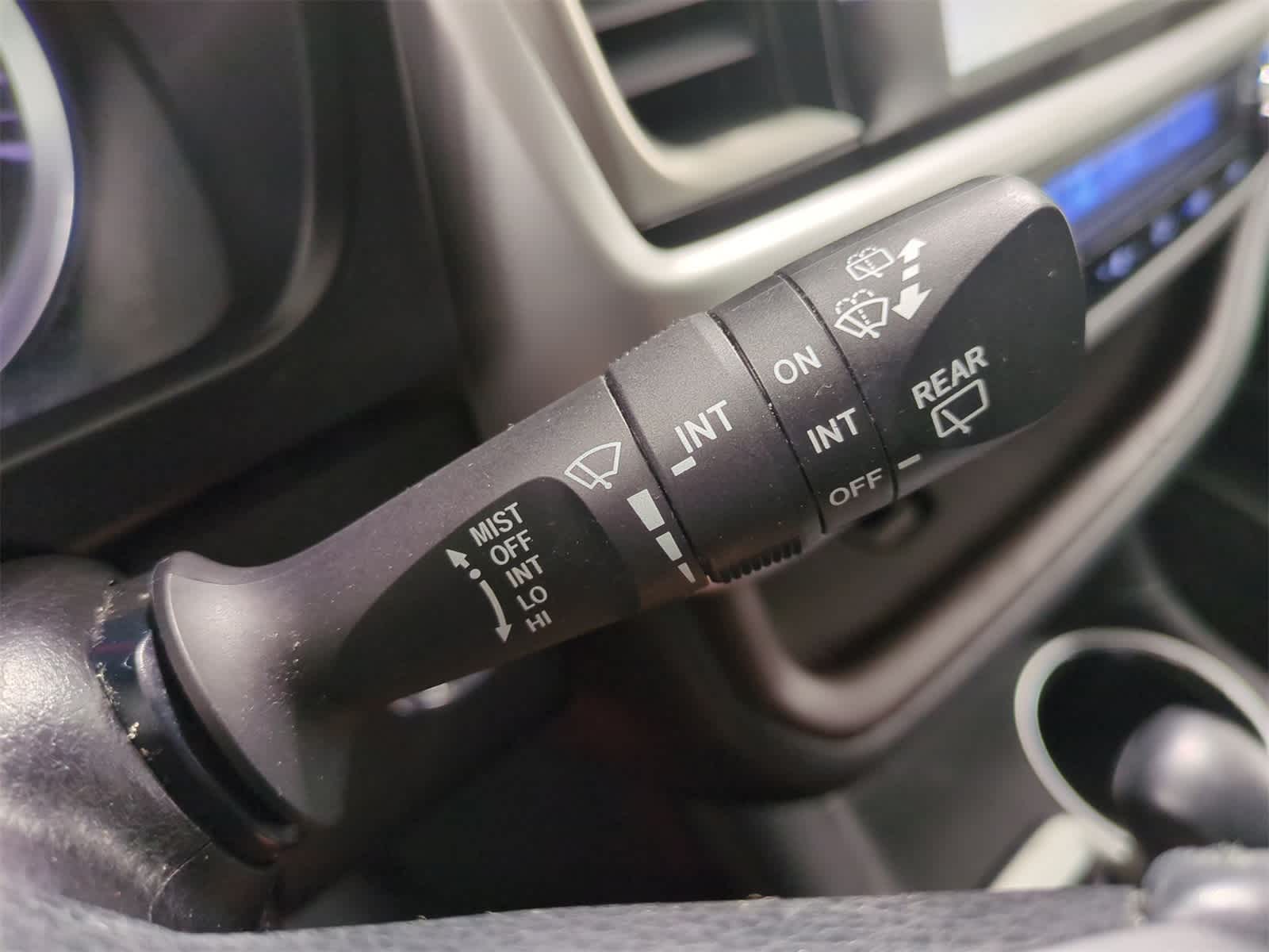 Thumbnail: 2016 Toyota Highlander - 28