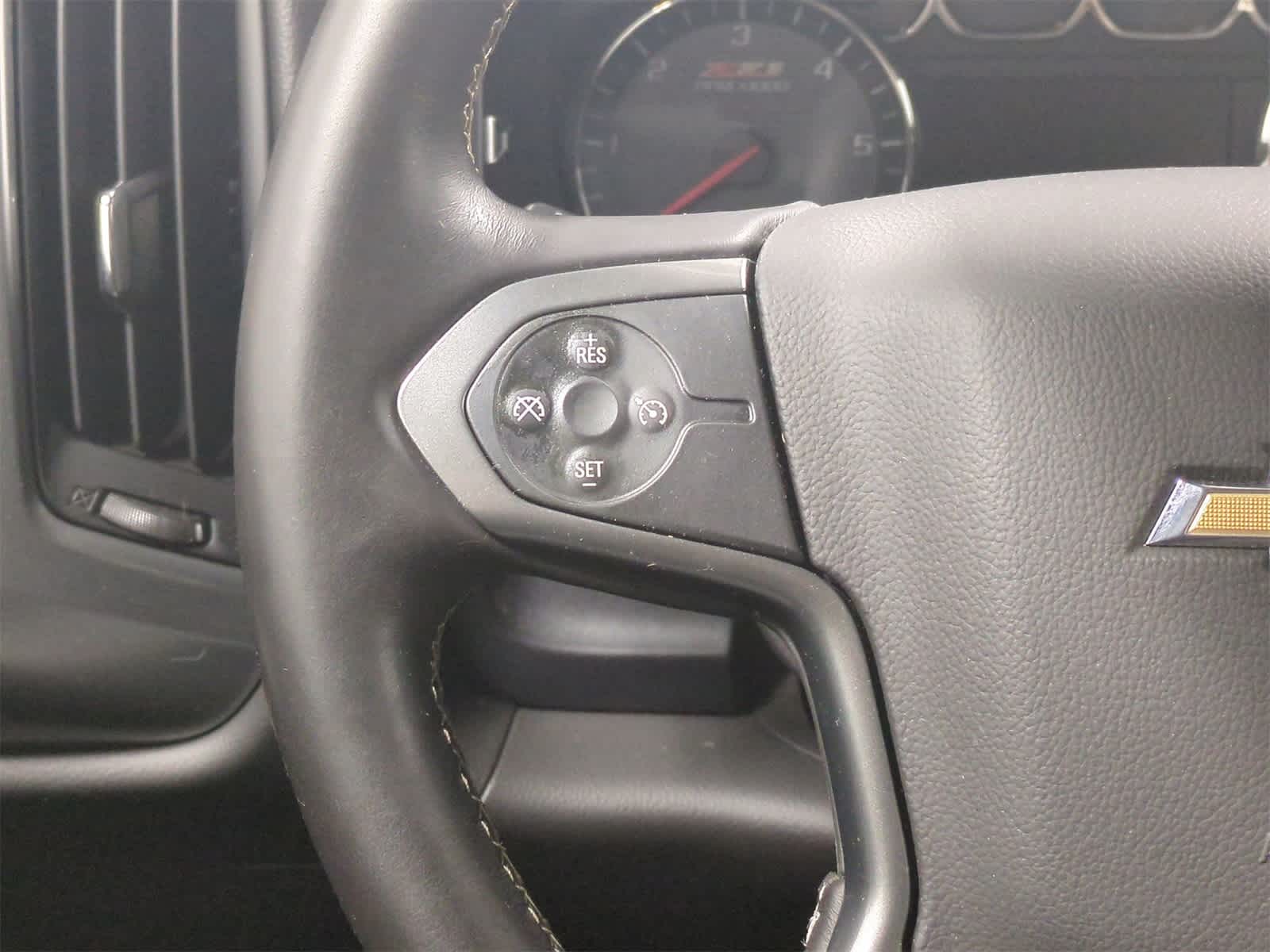 Thumbnail: 2014 Chevrolet Silverado 1500 - 24