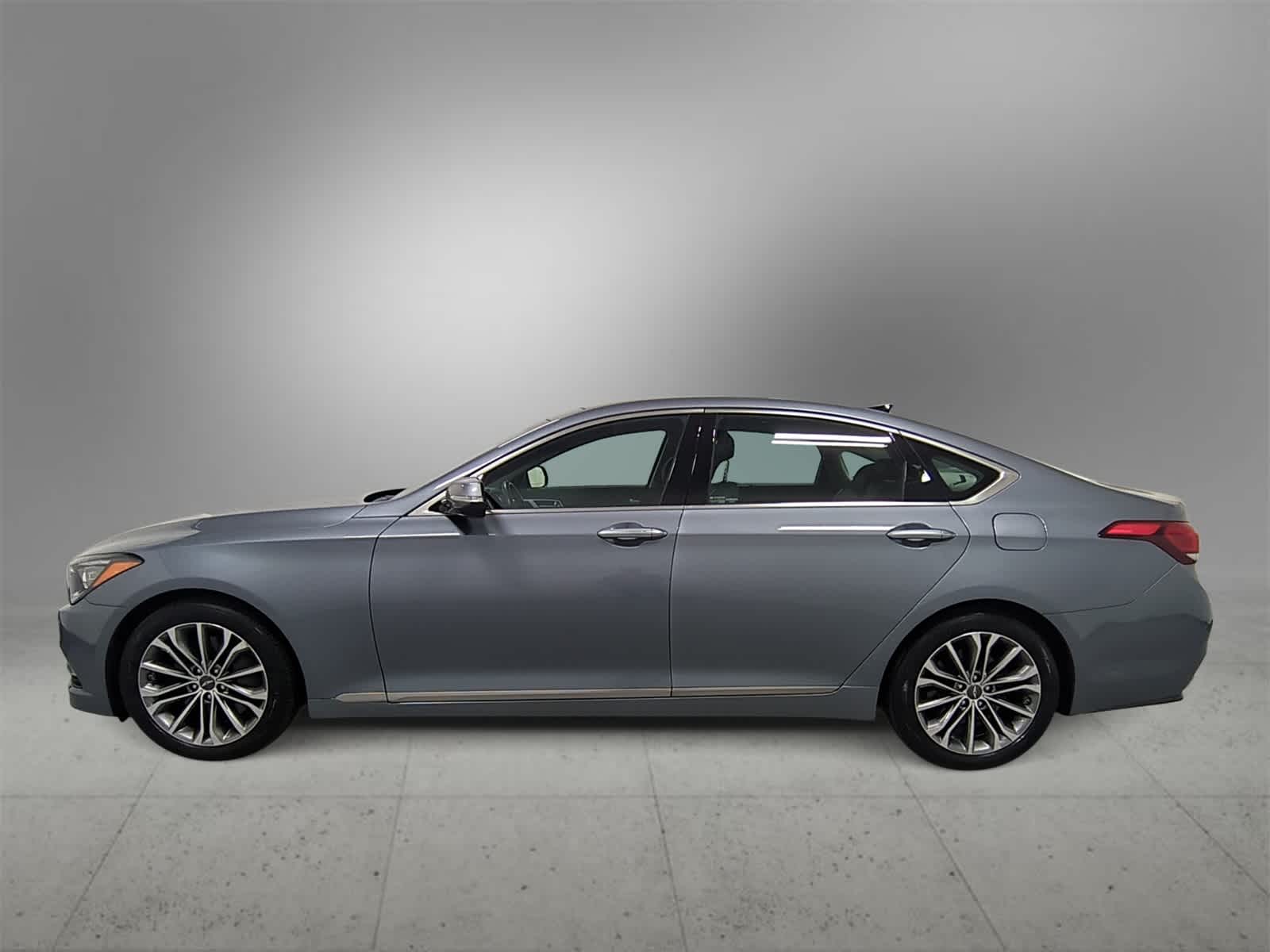 Thumbnail: 2015 Hyundai Genesis - 5