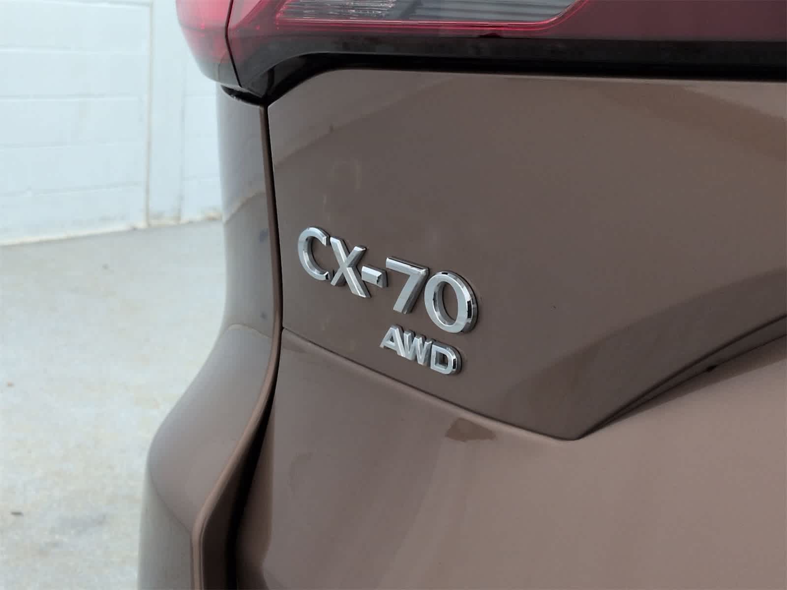 Thumbnail: 2025 Mazda CX-70 - 18