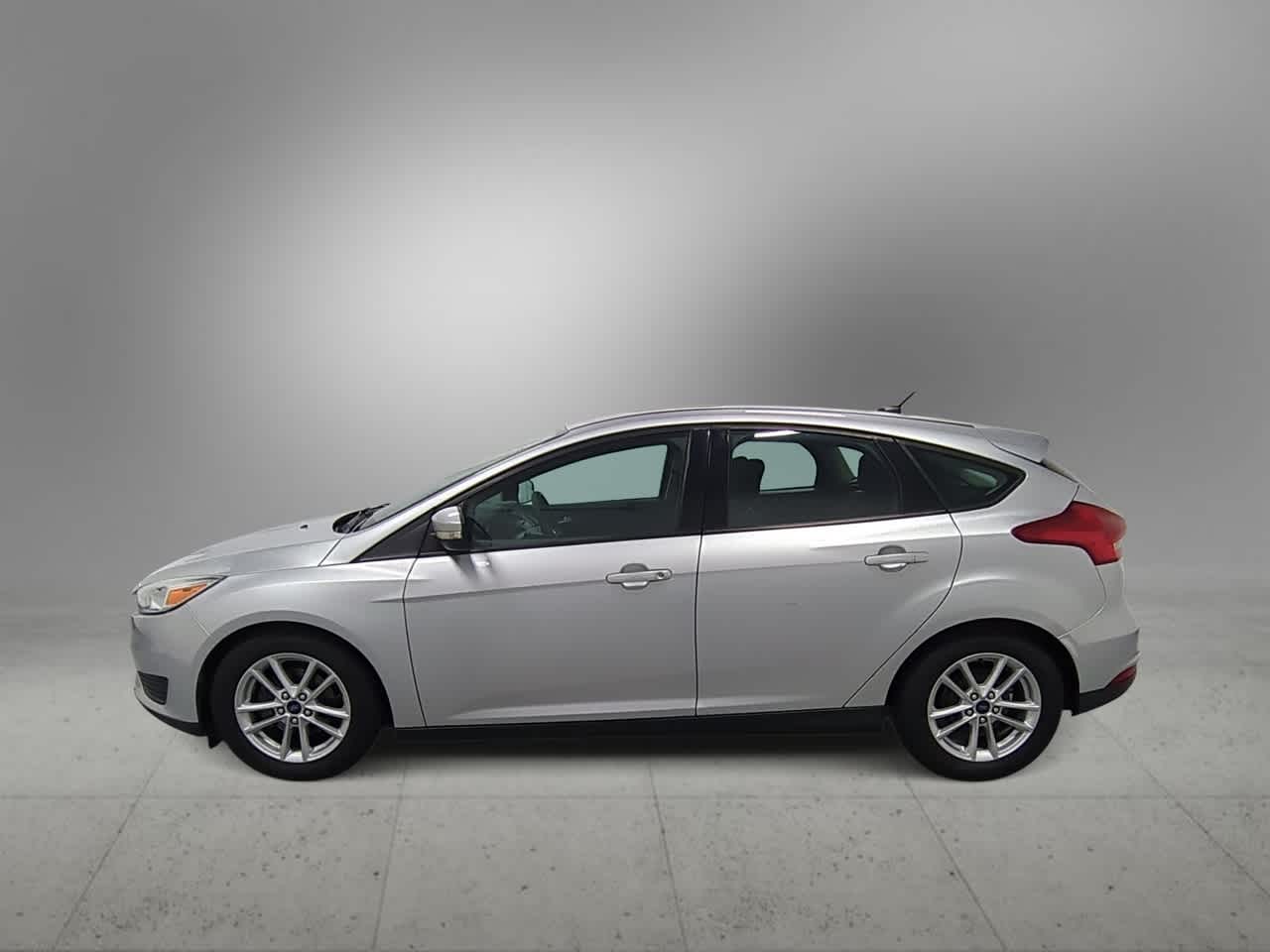 Thumbnail: 2016 Ford Focus - 5