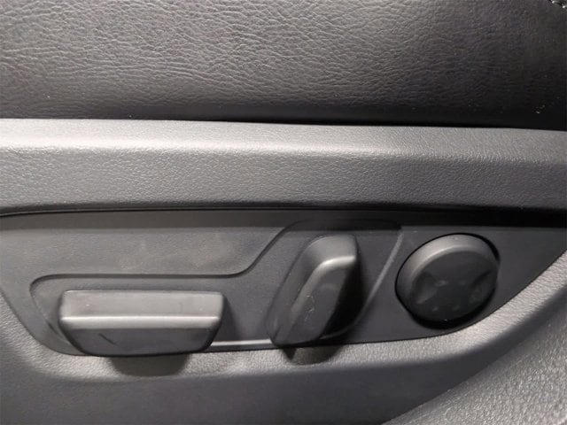 Thumbnail: 2025 Mazda CX-50 - 18